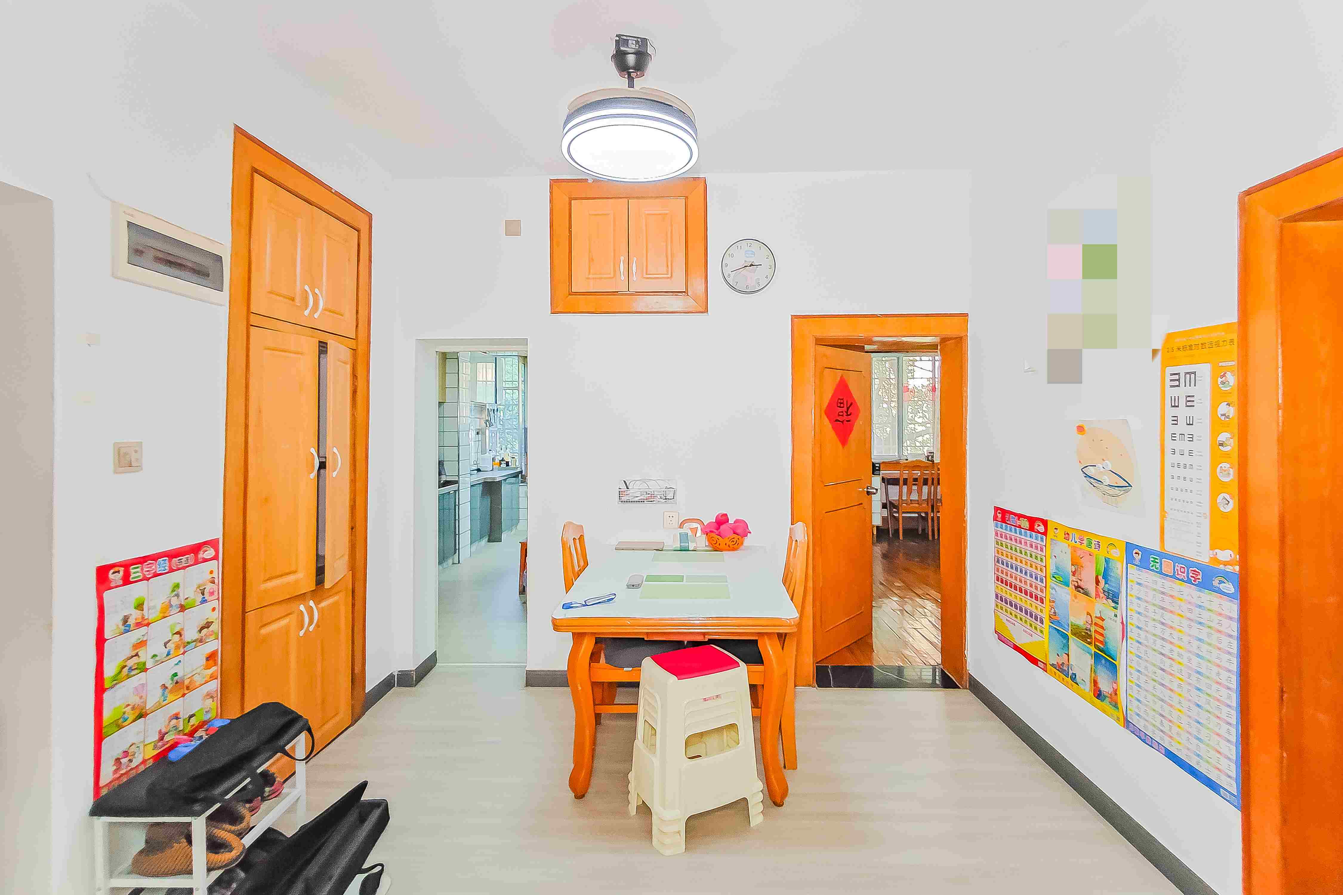 东塘电力院  3室2厅1卫    105.0万 东塘电力院  3室2厅1卫    105.0万客厅