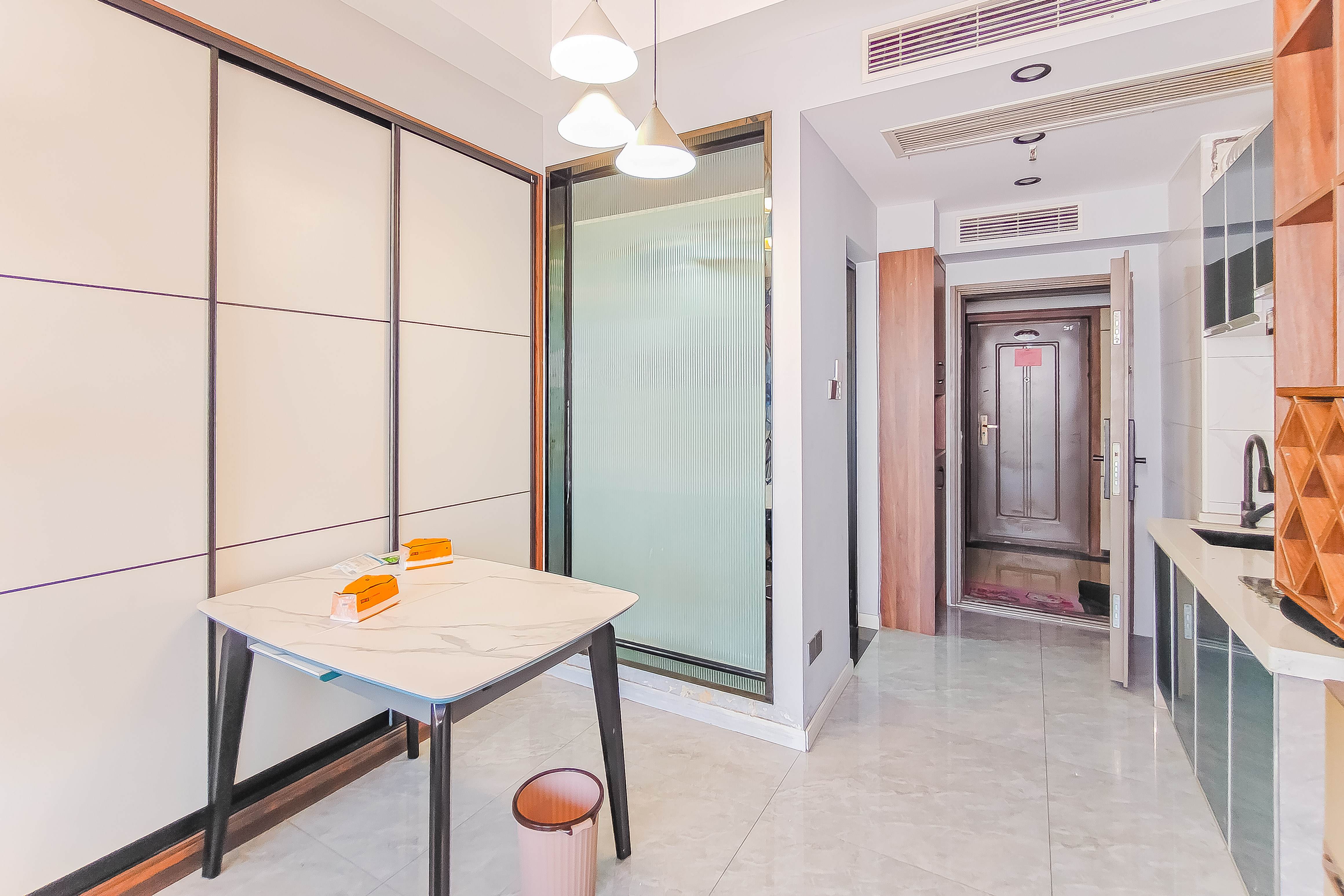 天心白沙里 1室1厅1卫 32.8万 天心白沙里 1室1厅1卫 32.8万客厅