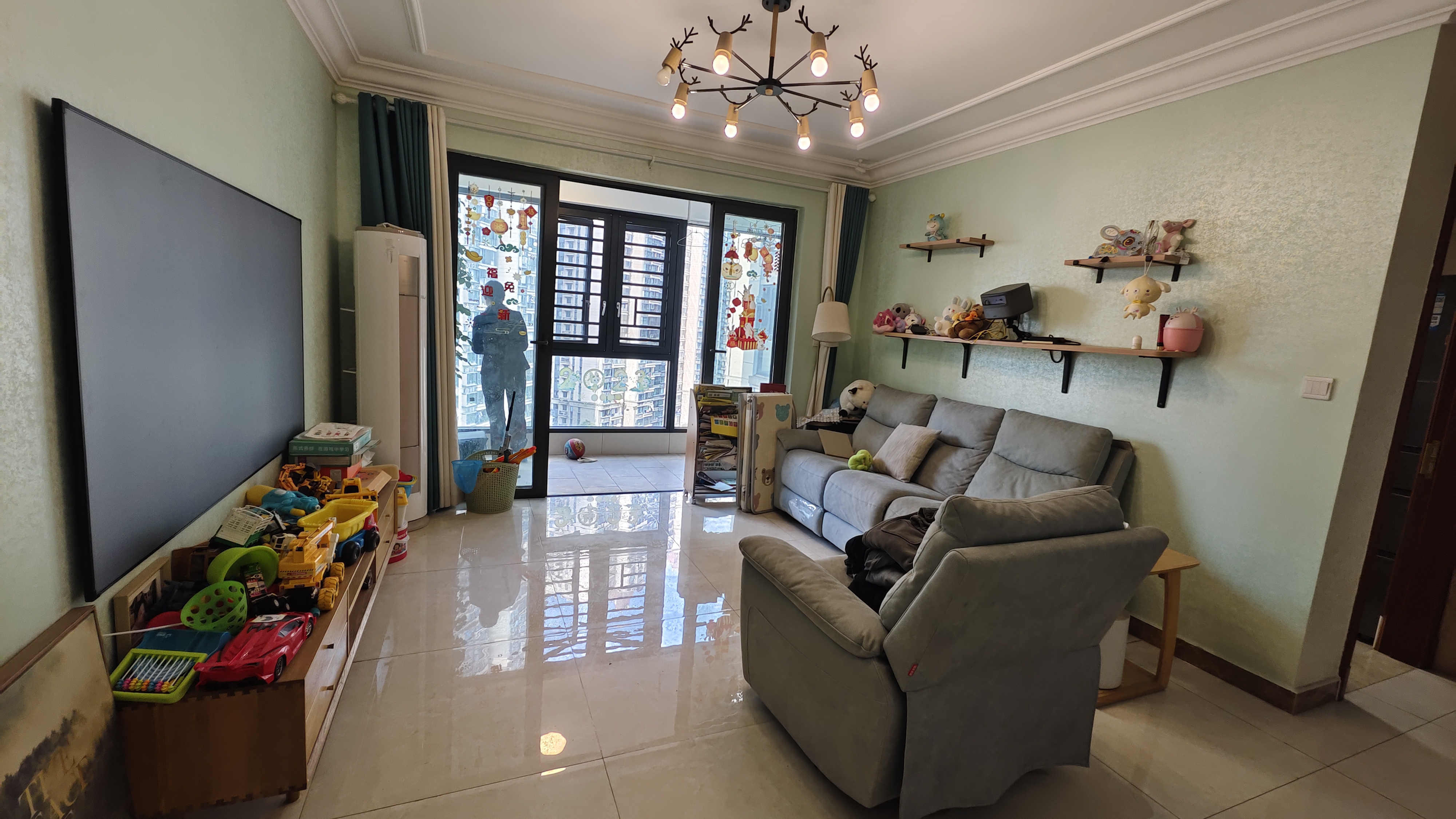 恒大华府 3室2厅2卫 72.8万 恒大华府 3室2厅2卫 72.8万室内图