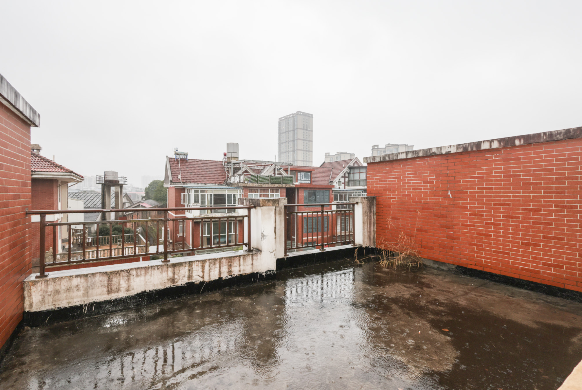 山水英伦 4室2厅3卫 228.0万 山水英伦 4室2厅3卫 228.0万其他