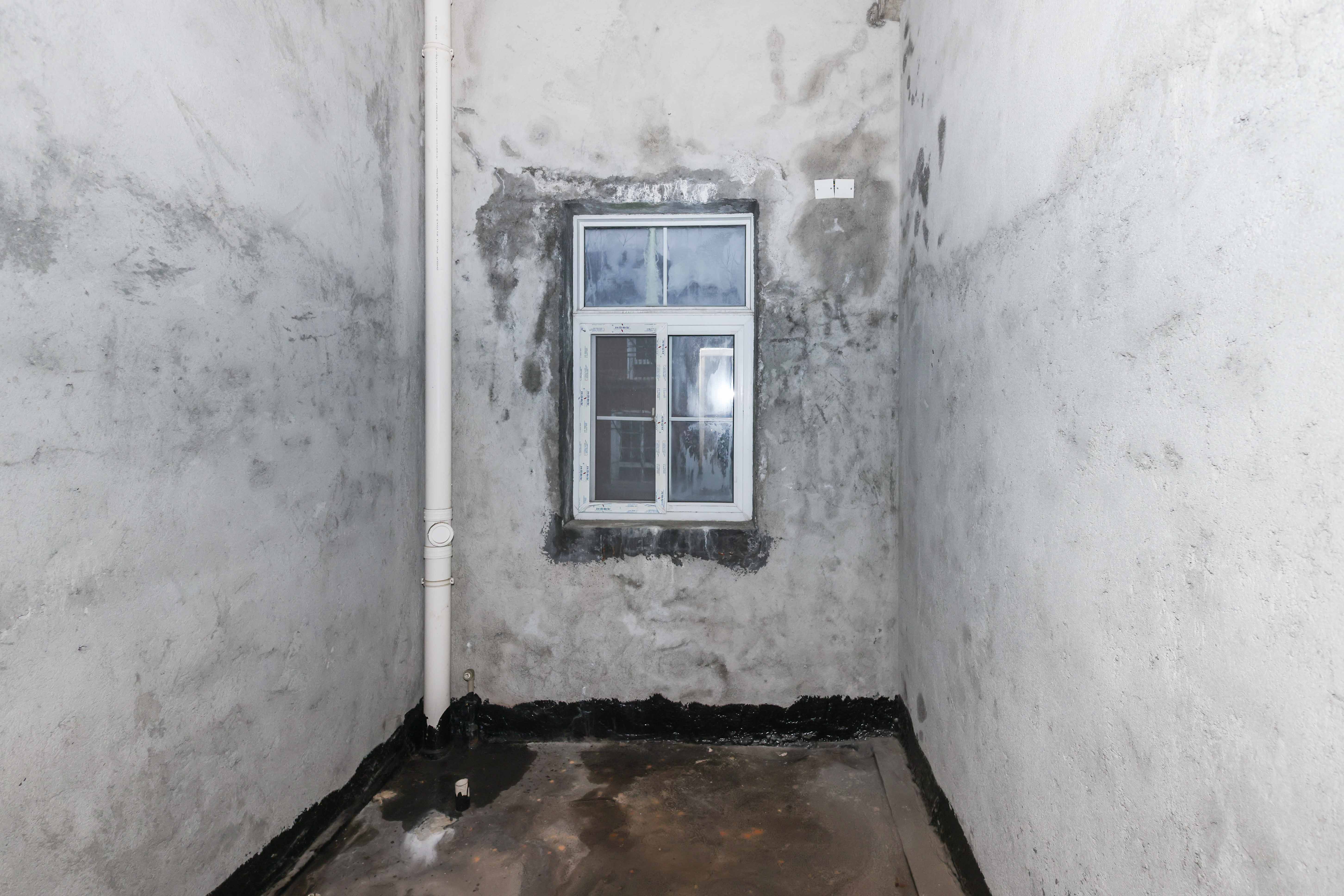 山水英伦 4室2厅3卫 228.0万 山水英伦 4室2厅3卫 228.0万卫生间