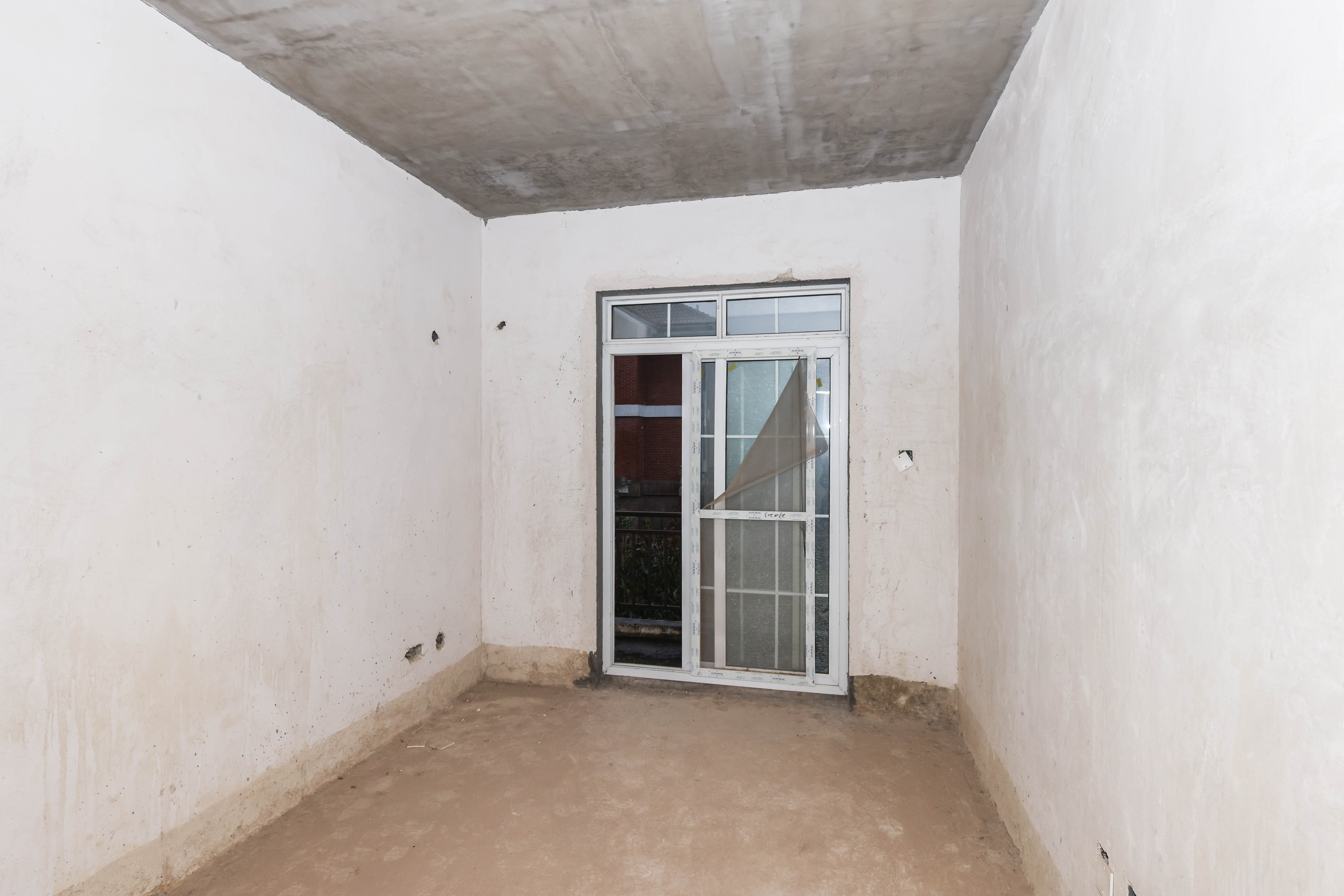 山水英伦 4室2厅3卫 228.0万 山水英伦 4室2厅3卫 228.0万卧室