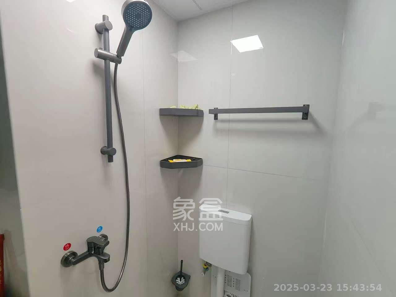 臻园  1室1厅1卫   1350.00元/月室内图