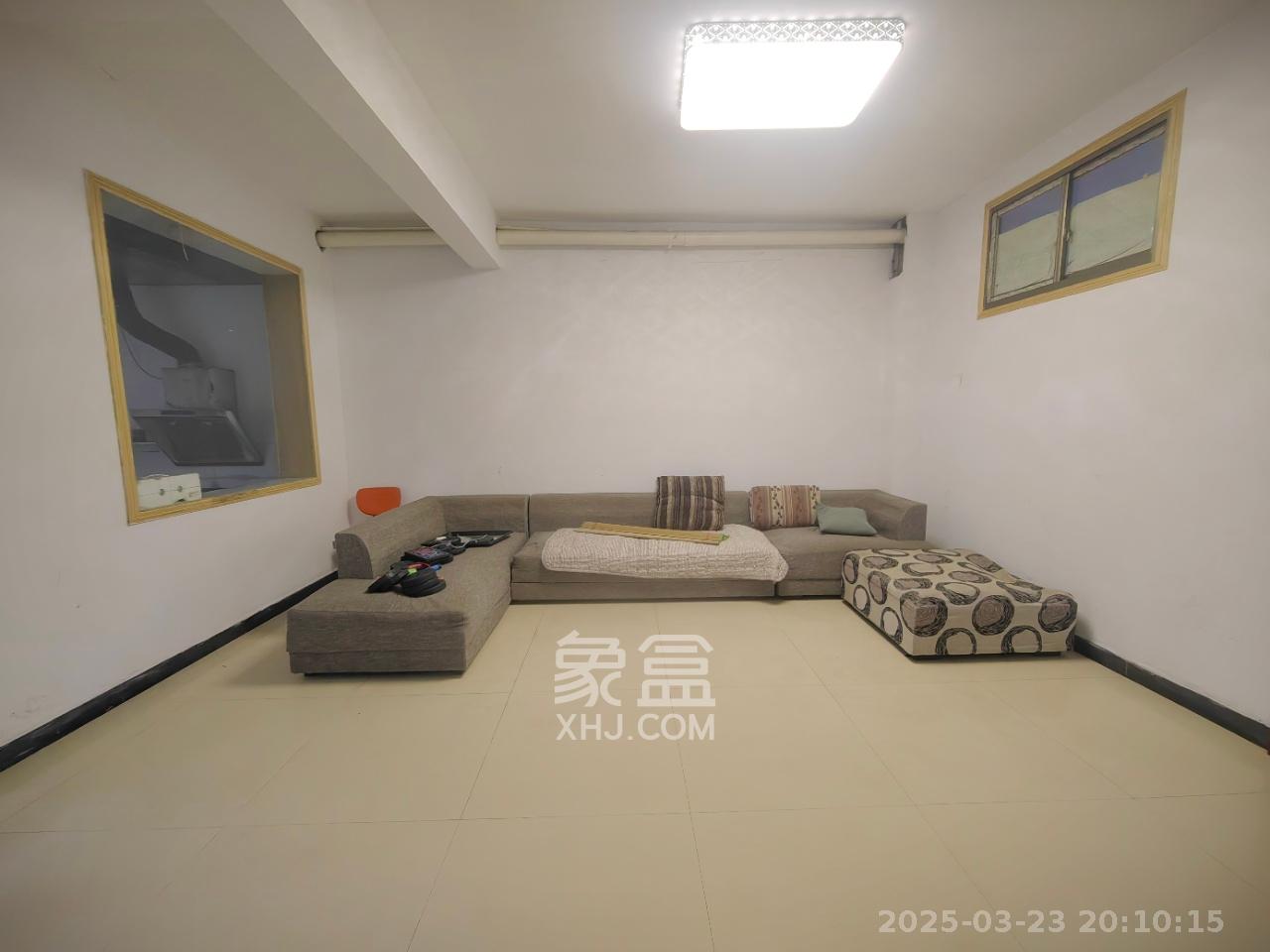 清水小区(浪琴湾清水小区) 3室2厅1卫 2400.0元/月 清水小区(浪琴湾清水小区) 3室2厅1卫 2400.0元/月室内图