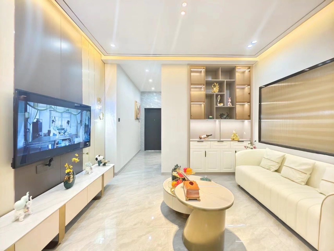 鸿昌盛大厦 3室2厅1卫 95.8万 鸿昌盛大厦 3室2厅1卫 95.8万客厅