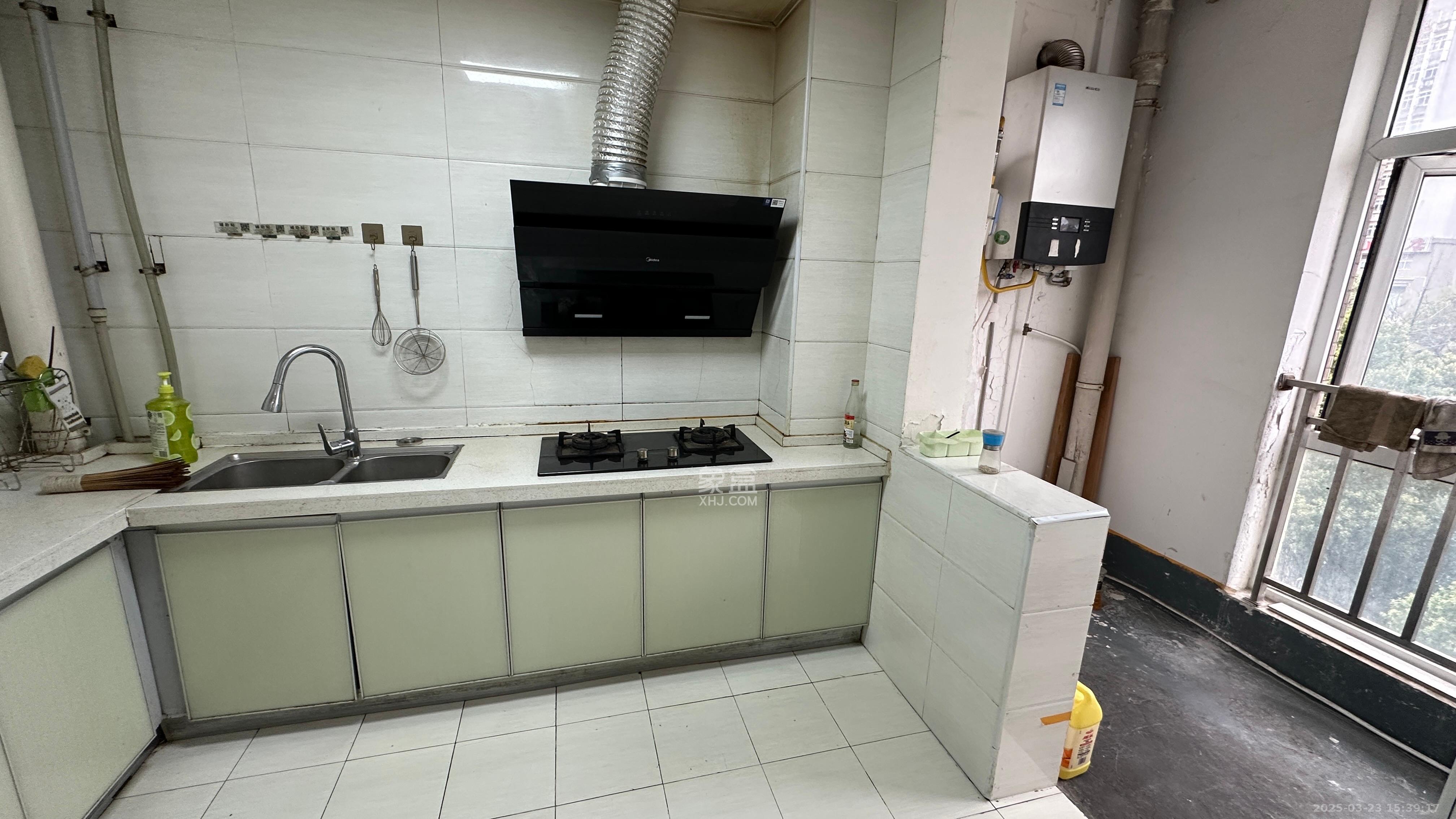长沙市国土局宿舍（泰来居）  4室2厅1卫   4500.00元/月室内图