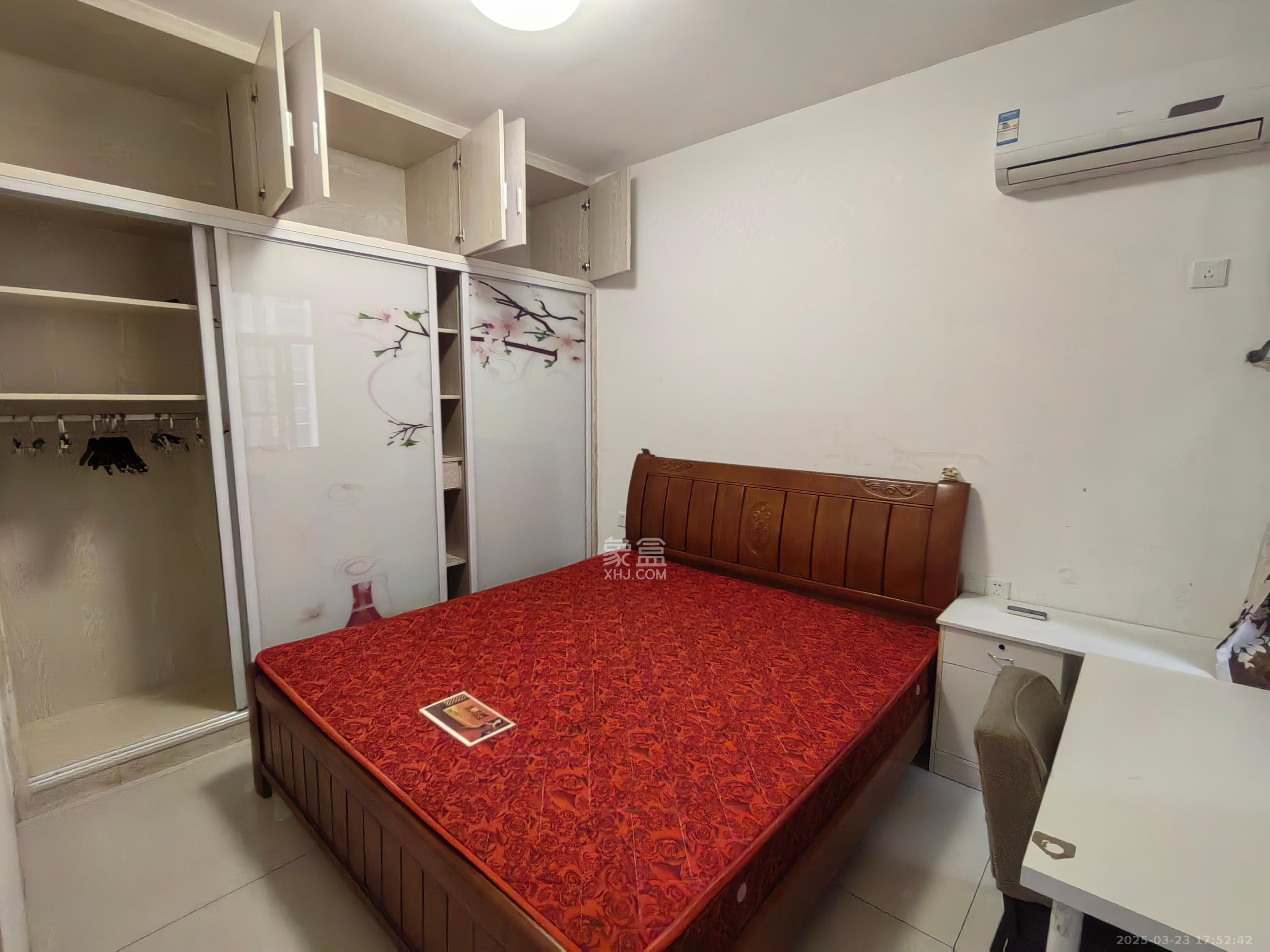 天下一家 2室2厅1卫 2600.0元/月 天下一家 2室2厅1卫 2600.0元/月室内图