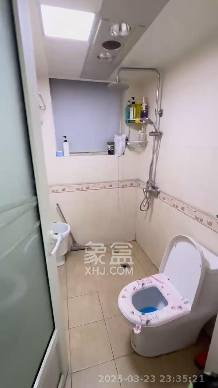 鑫邮小区  1室2厅1卫    2600.0元/月室内图