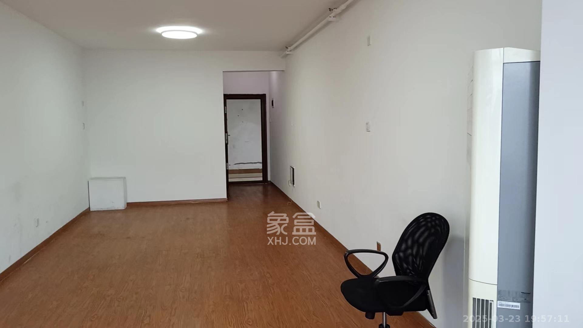 人瑞潇湘国际 1室1厅1卫 2000.0元/月 人瑞潇湘国际 1室1厅1卫 2000.0元/月室内图