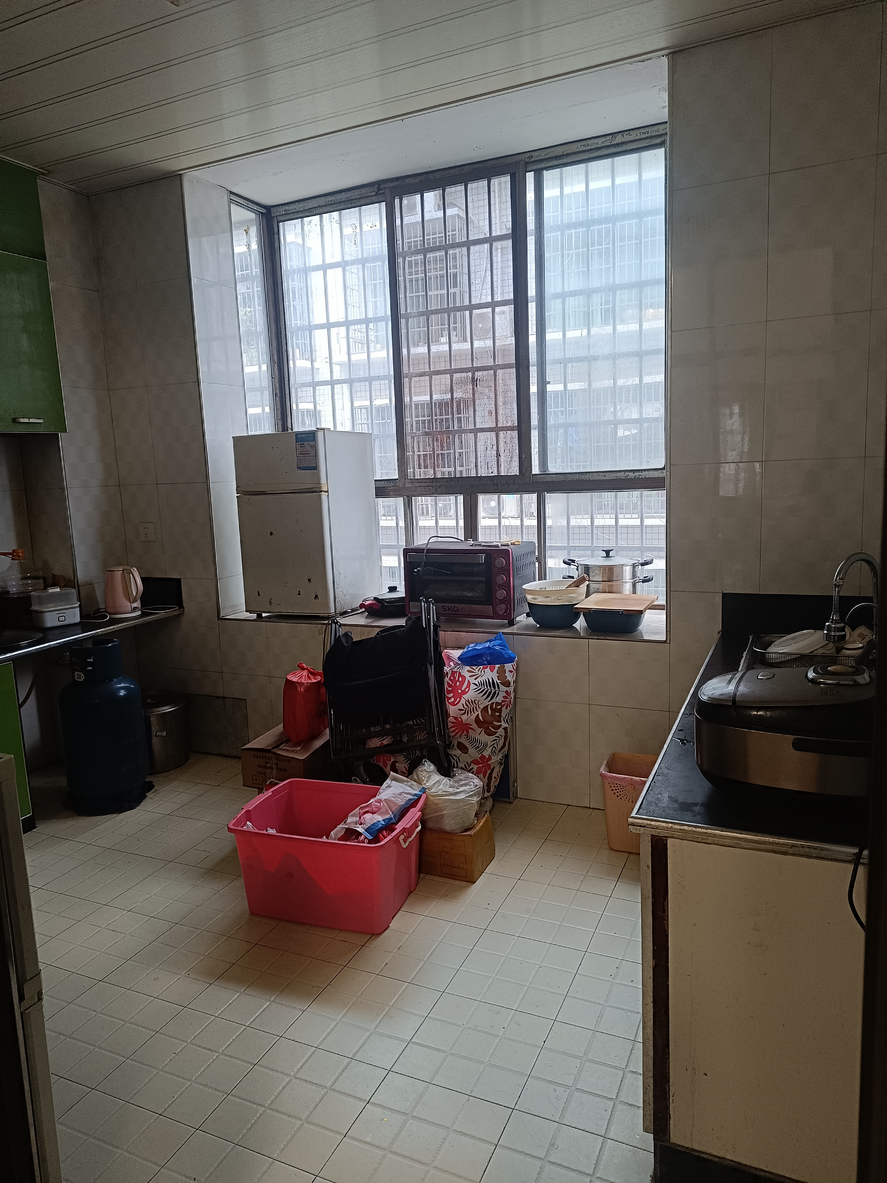 罗家小区西区 3室2厅1卫 1200.0元/月 罗家小区西区 3室2厅1卫 1200.0元/月室内图