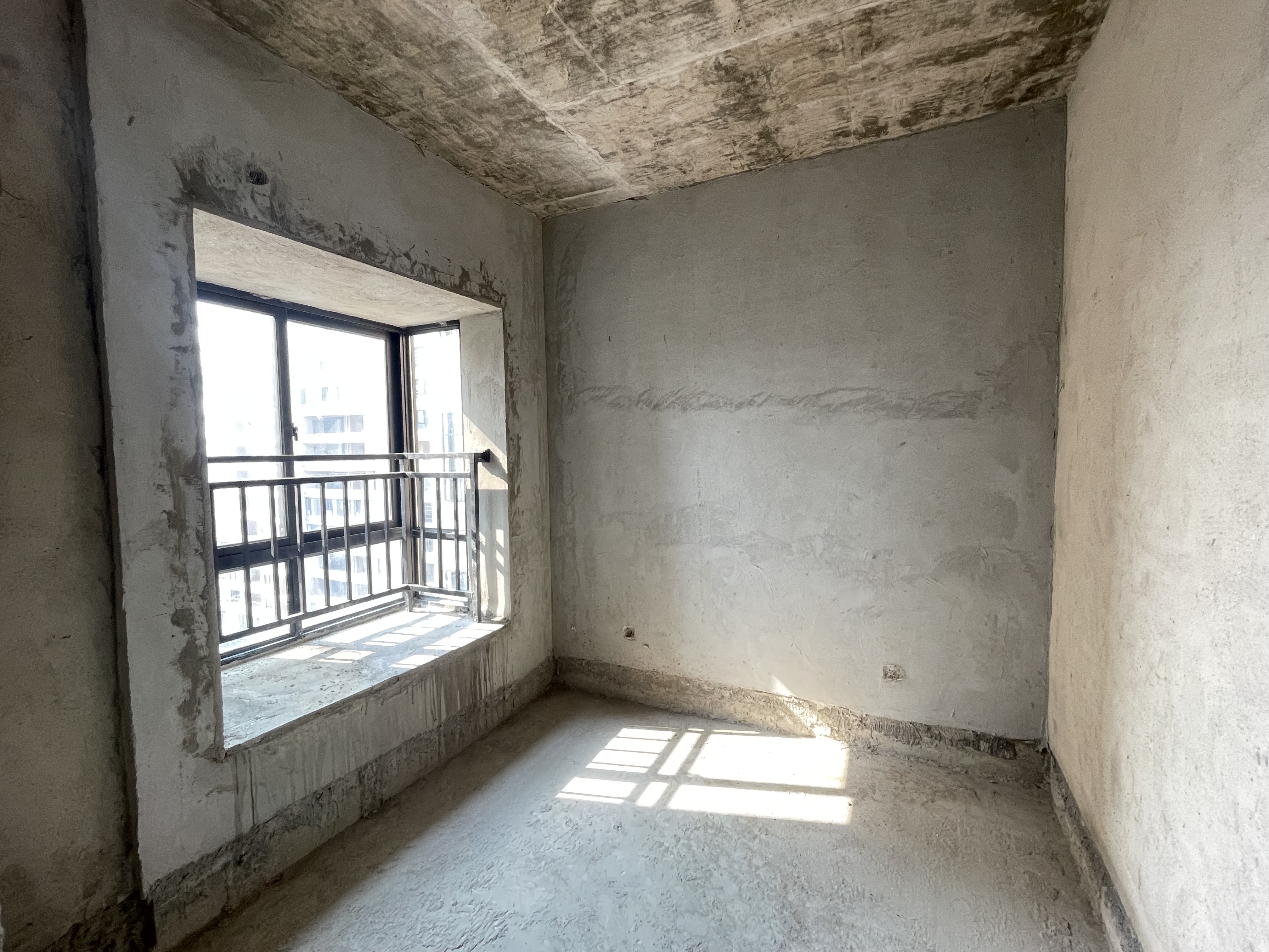 海秀花园  1室0厅0卫    182.0万 海秀花园  1室0厅0卫    182.0万客厅