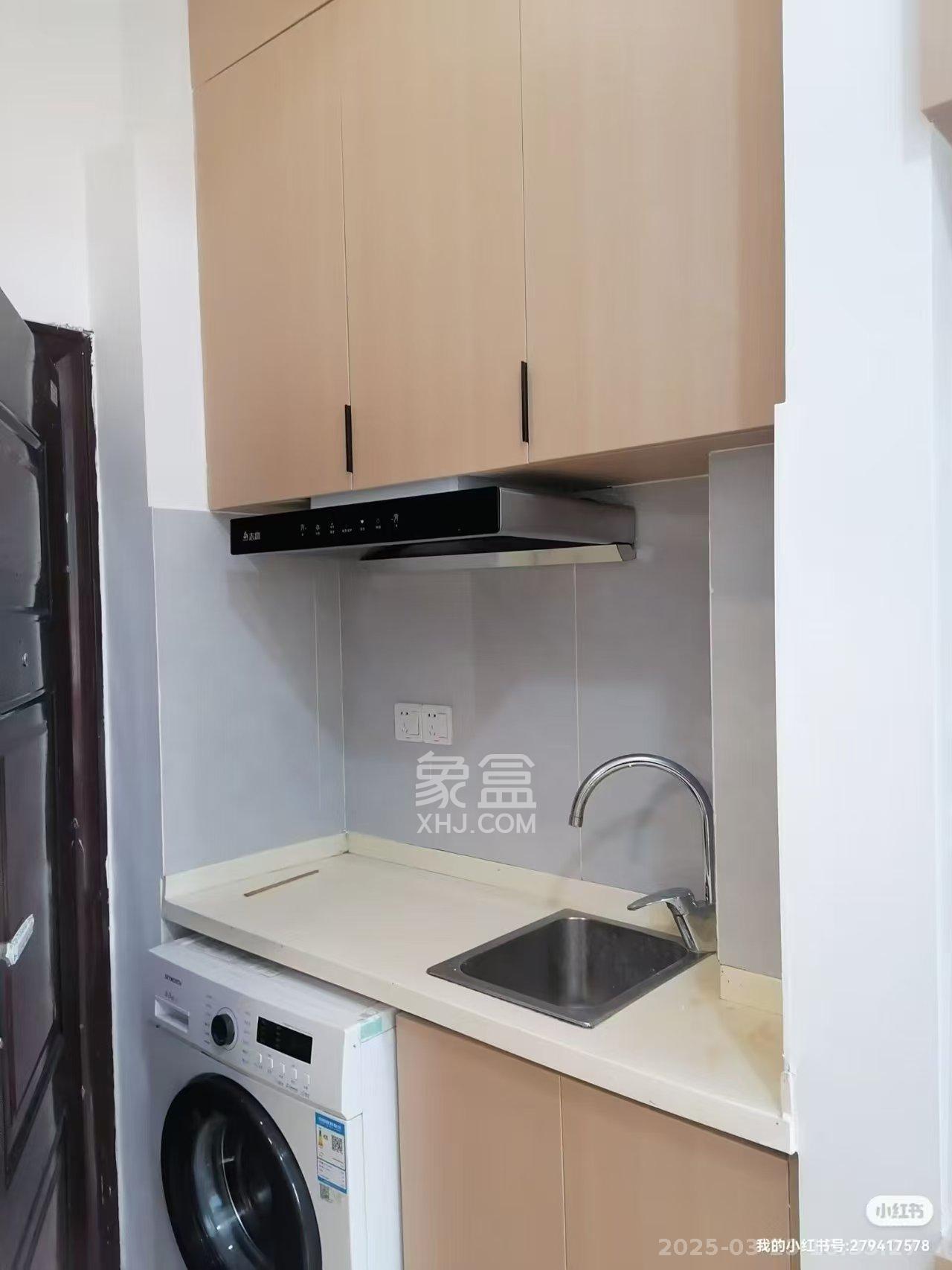 兰亭湾畔 1室1厅1卫 1100.0元/月 兰亭湾畔 1室1厅1卫 1100.0元/月室内图