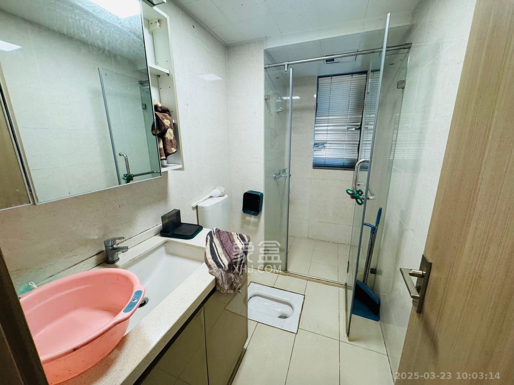 长沙高铁吾悦广场 3室2厅2卫 2600.0元/月 长沙高铁吾悦广场 3室2厅2卫 2600.0元/月室内图