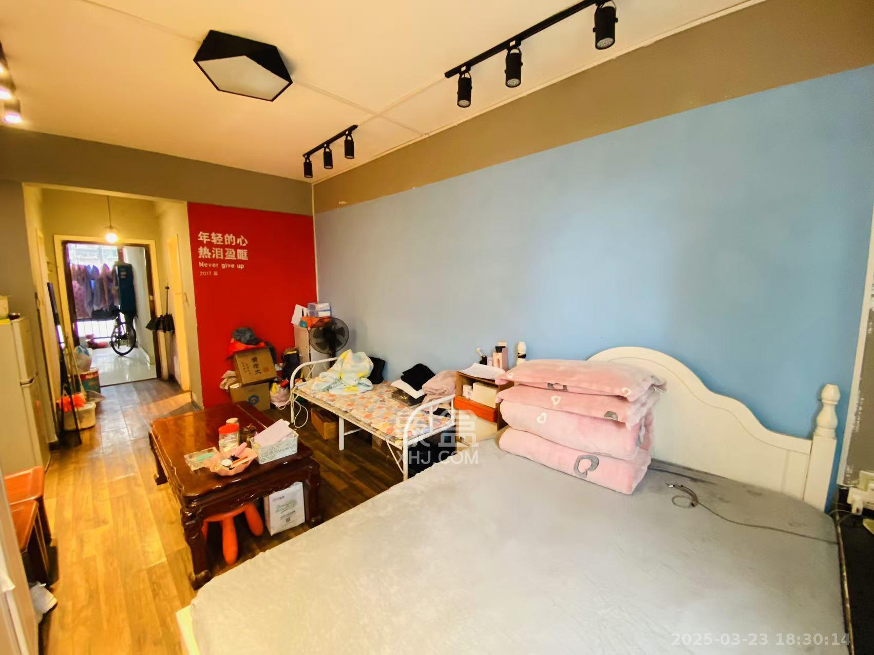 白沙晶城  1室1厅1卫   1400.00元/月室内图