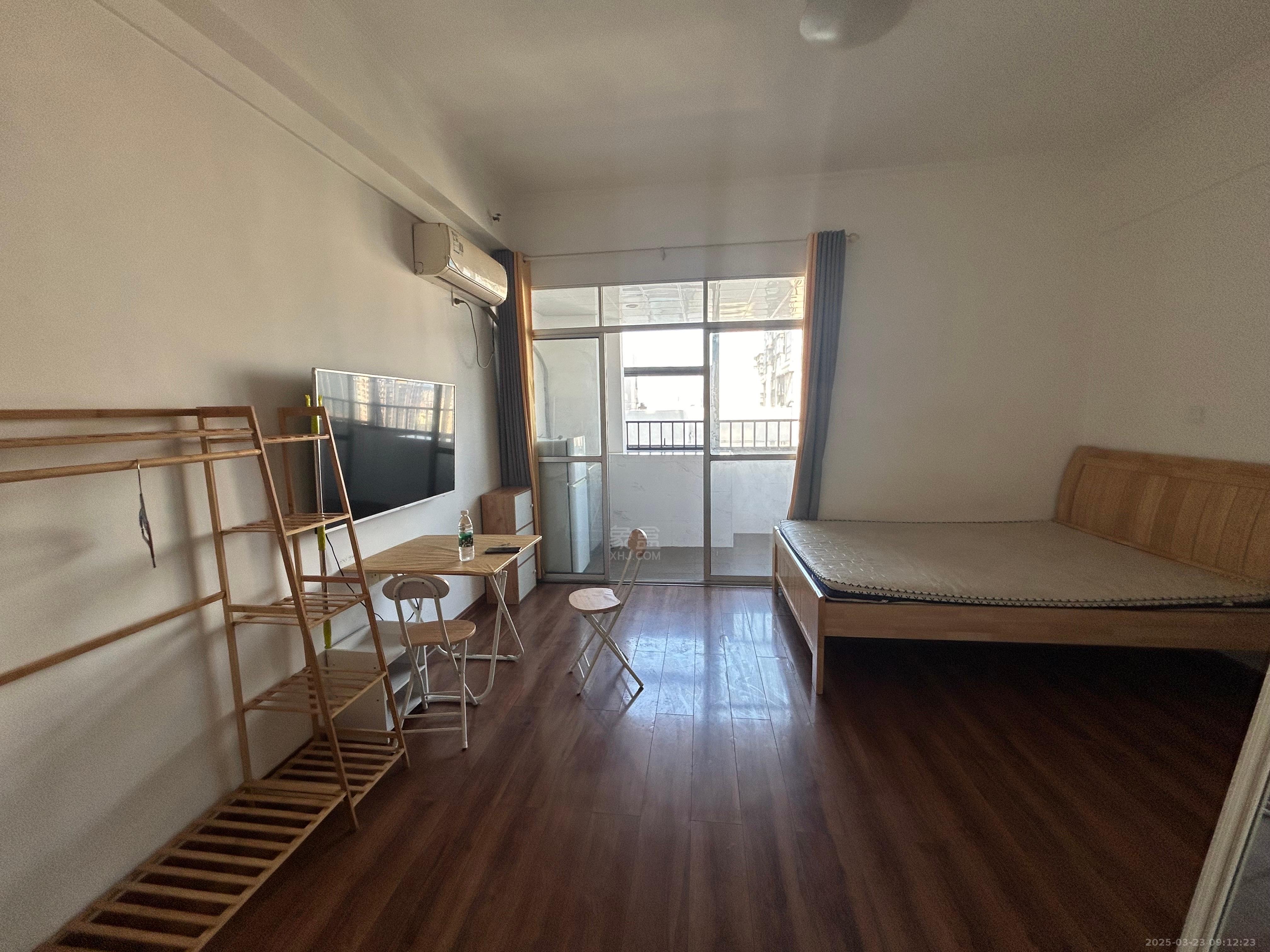 文艺复兴(未来城)  1室0厅0卫    1200.0元/月 文艺复兴(未来城)  1室0厅0卫    1200.0元/月