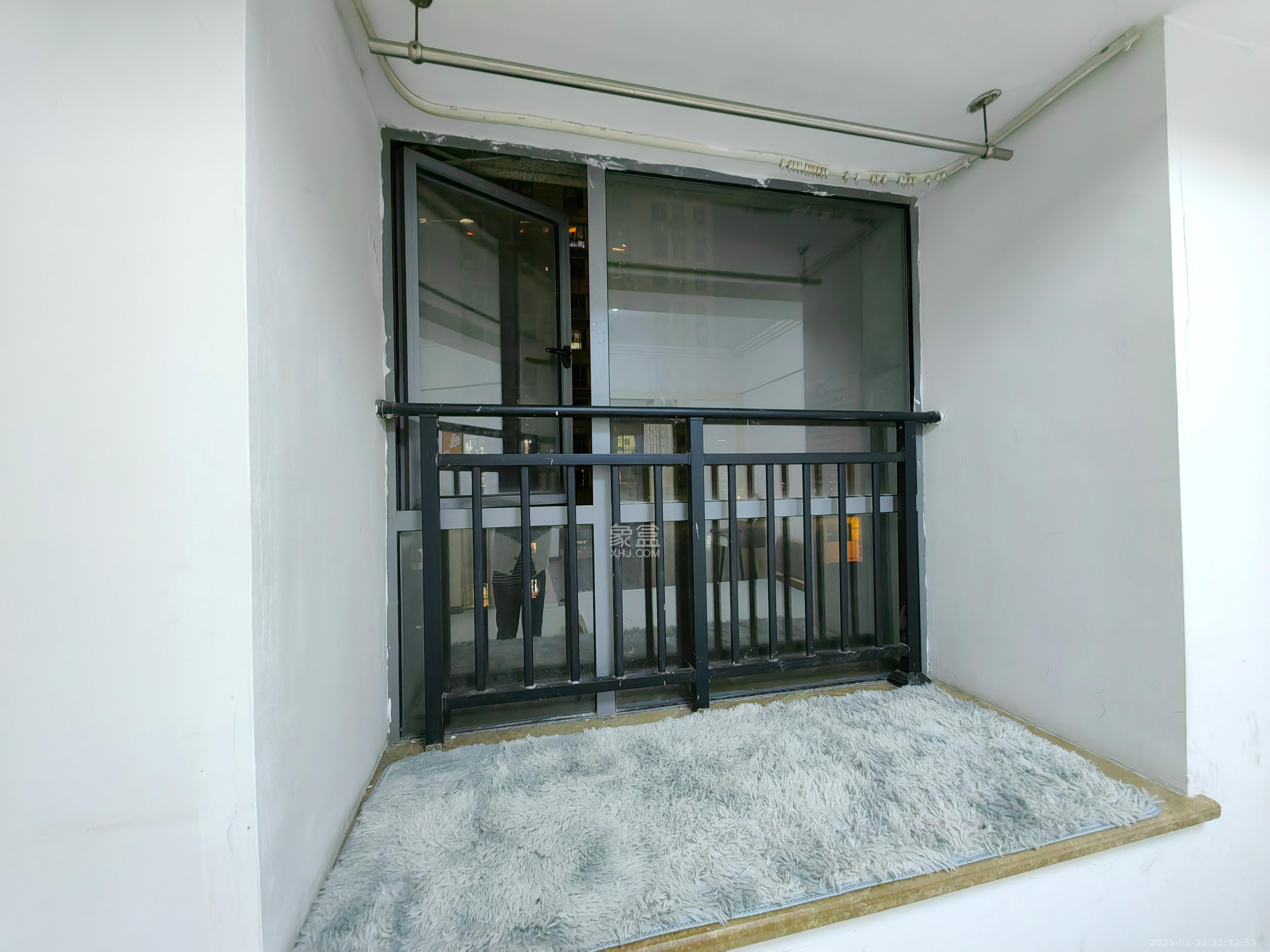 西子一间  1室1厅1卫   1700.00元/月室内图