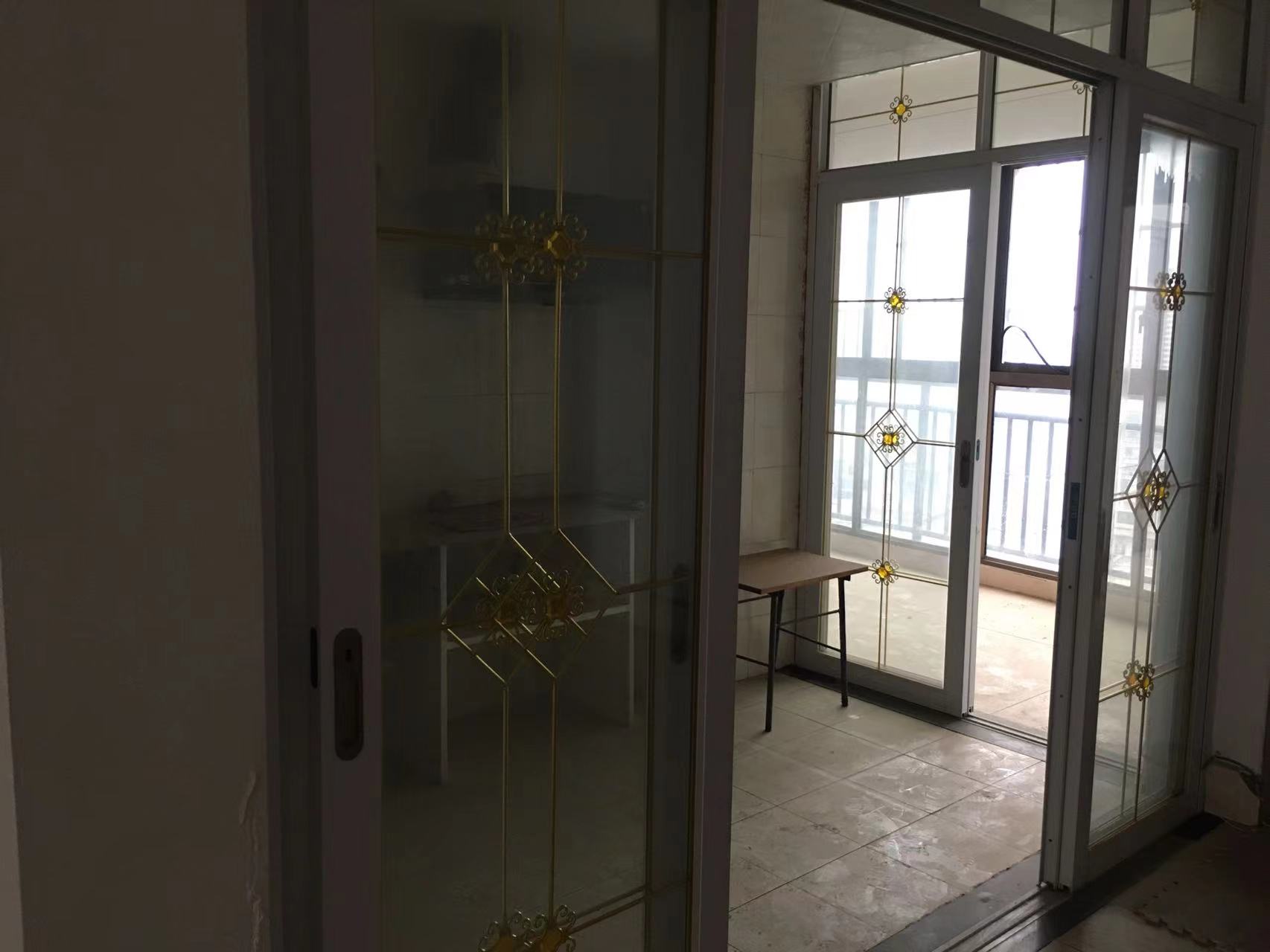 世纪嘉苑 3室2厅2卫 1600.0元/月 世纪嘉苑 3室2厅2卫 1600.0元/月室内图