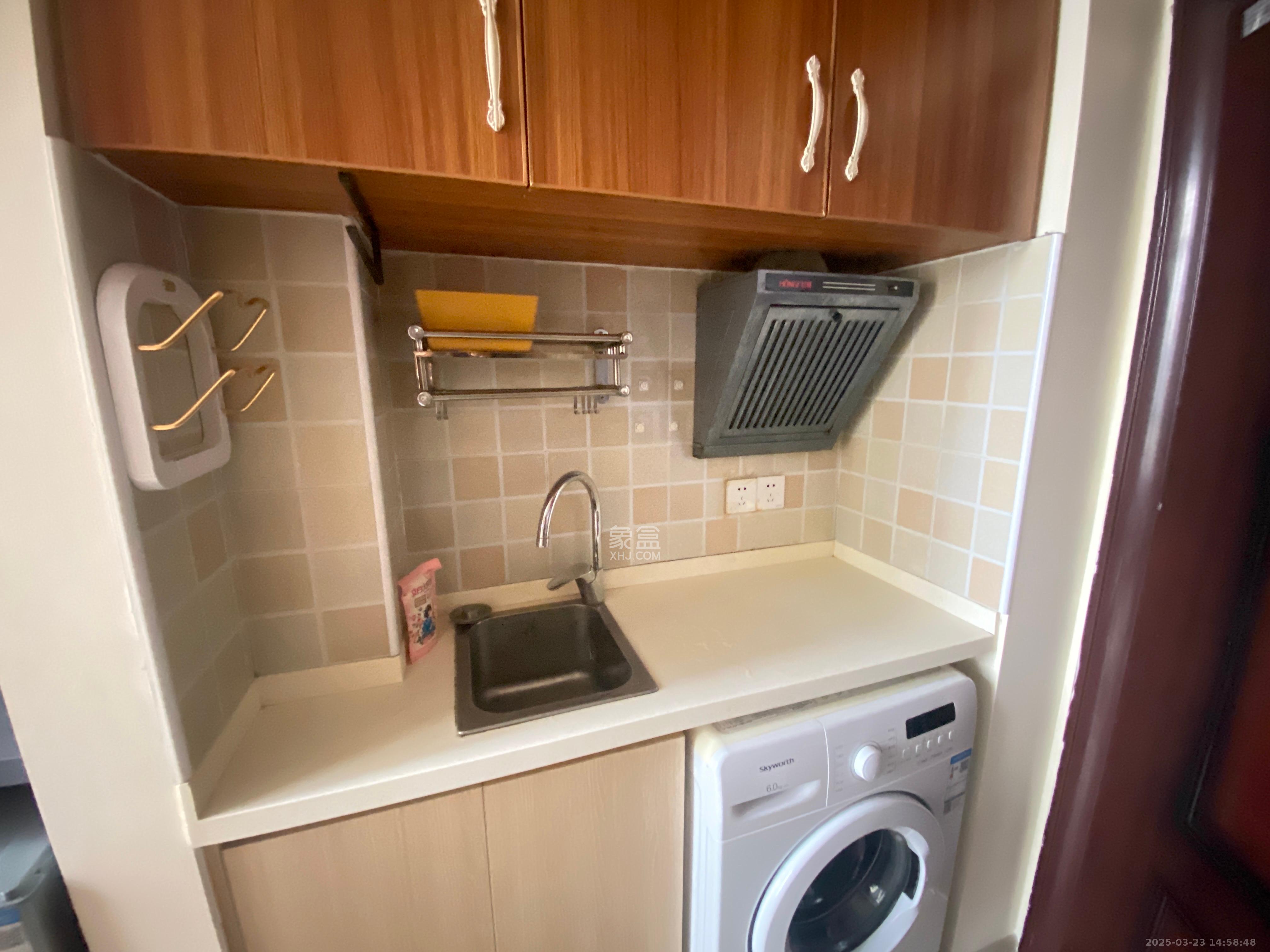 兰亭湾畔 1室1厅1卫 900.0元/月 兰亭湾畔 1室1厅1卫 900.0元/月室内图