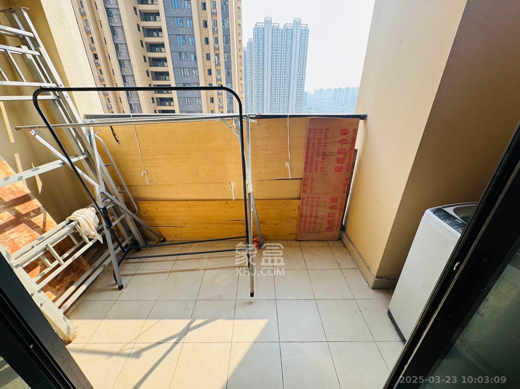 长沙高铁吾悦广场 3室2厅2卫 2600.0元/月 长沙高铁吾悦广场 3室2厅2卫 2600.0元/月室内图