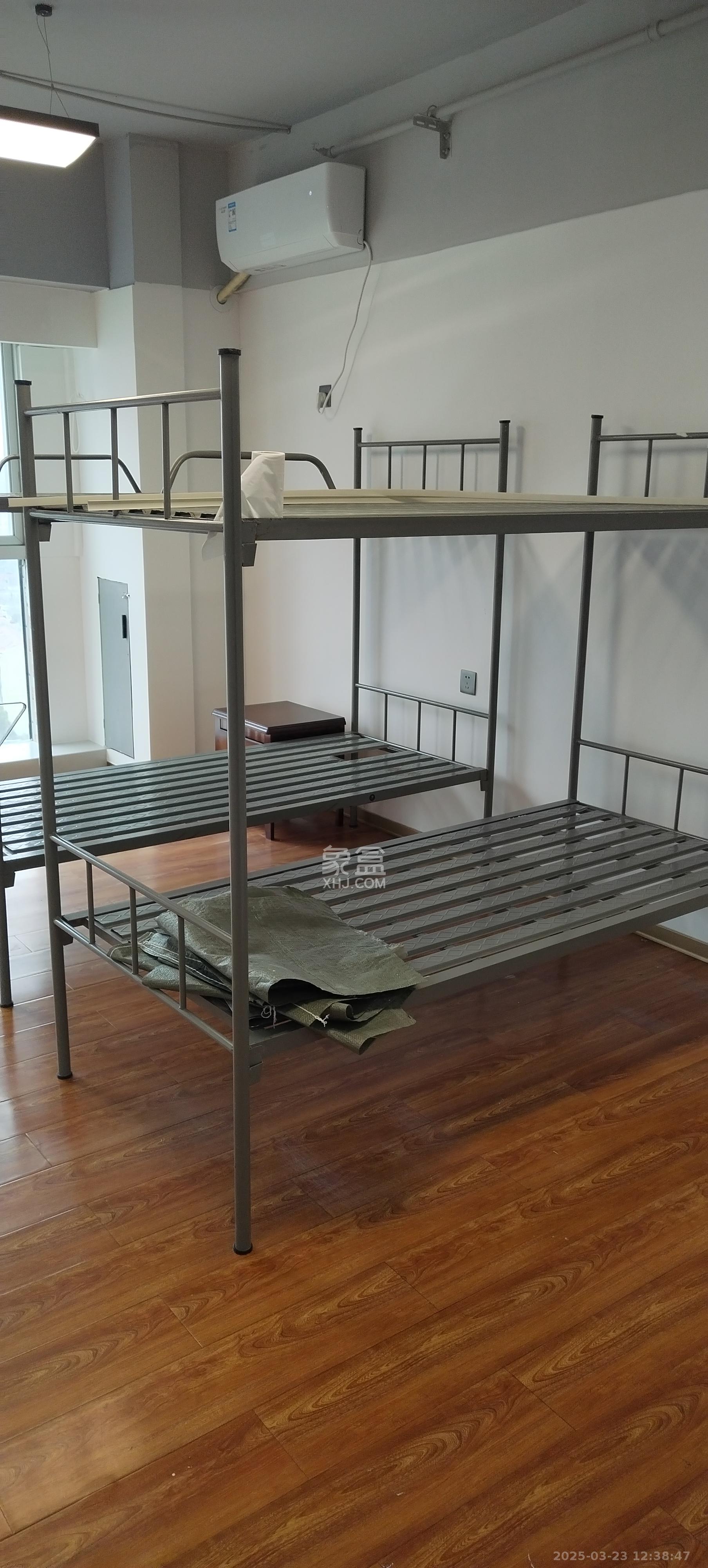 五峰国际 1室0厅1卫 1300.0元/月 五峰国际 1室0厅1卫 1300.0元/月室内图