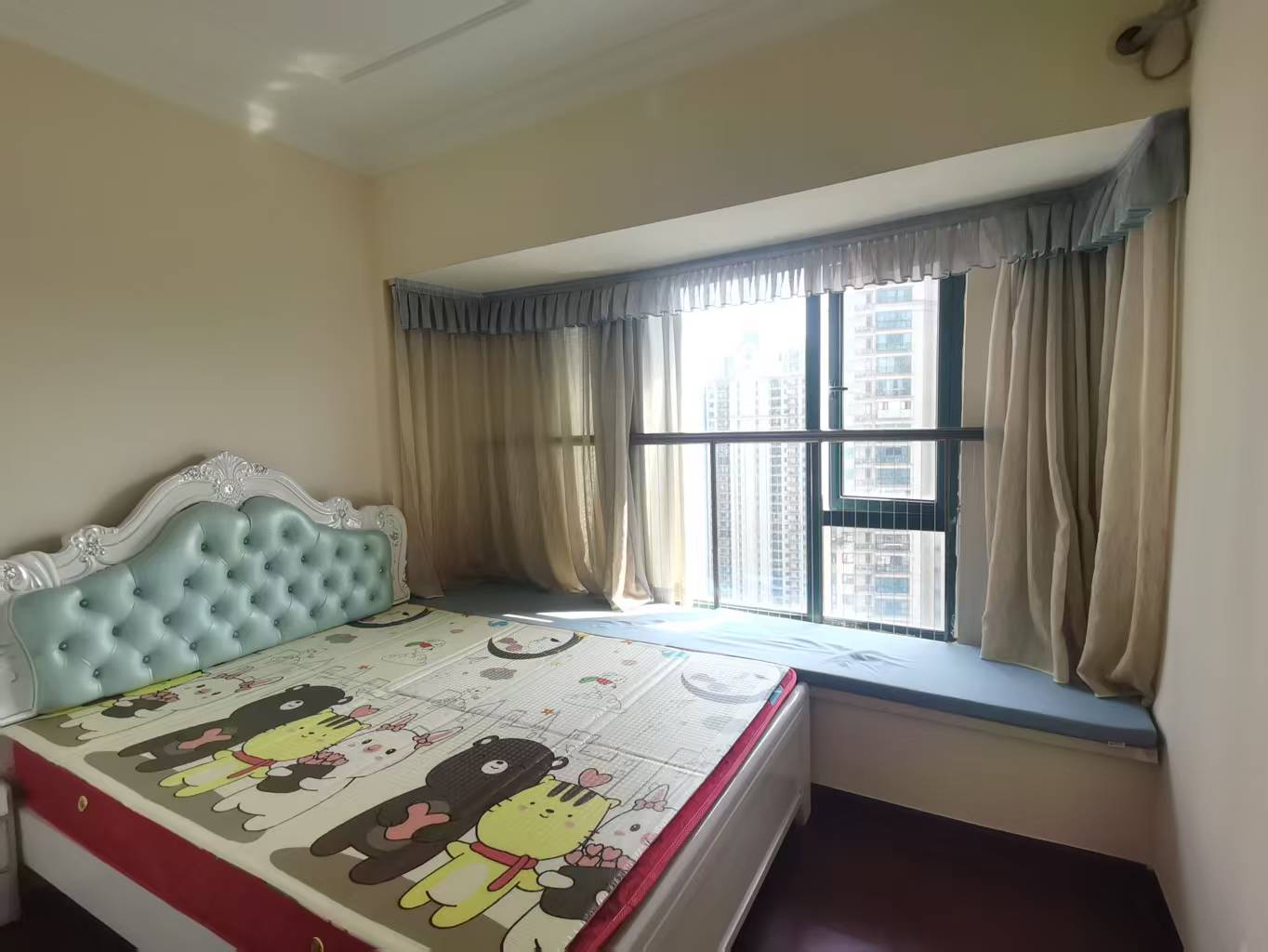 恒大绿洲 2室1厅1卫 1300.0元/月 恒大绿洲 2室1厅1卫 1300.0元/月室内图