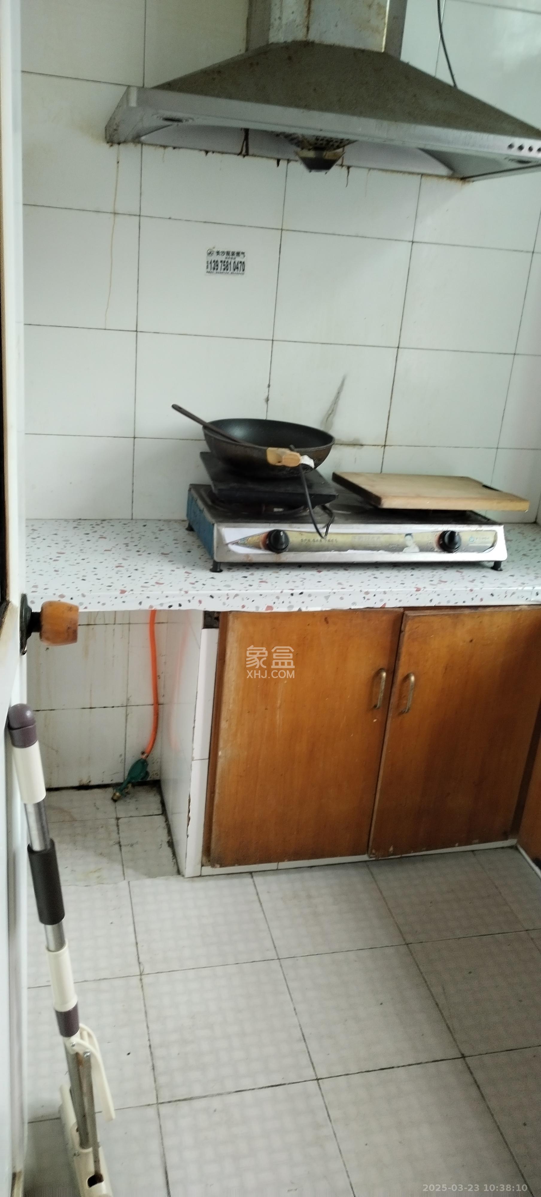 高升小区 2室1厅1卫 1500.0元/月 高升小区 2室1厅1卫 1500.0元/月室内图