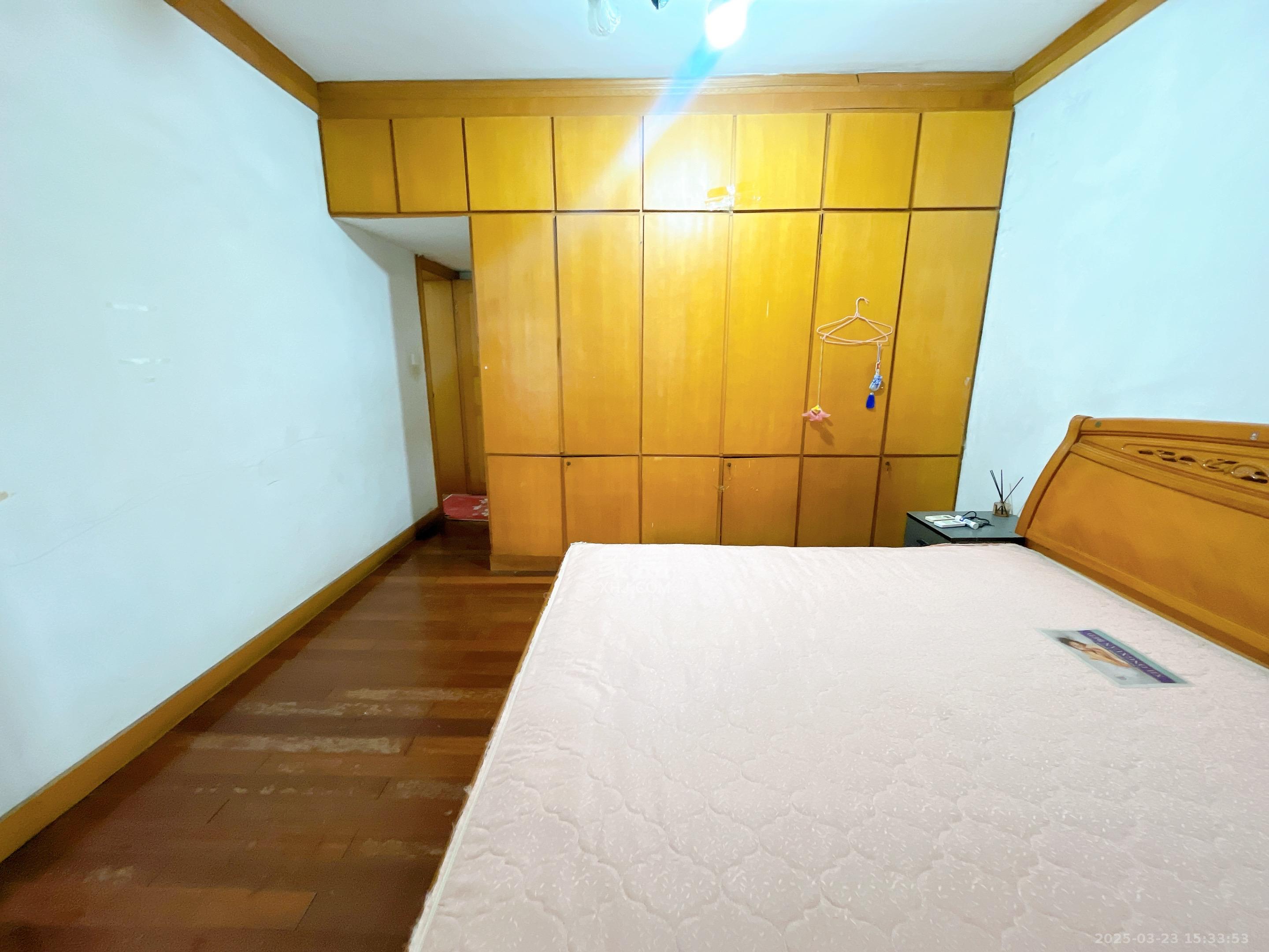 展览馆科协宿舍 4室2厅2卫 2400.0元/月 展览馆科协宿舍 4室2厅2卫 2400.0元/月室内图