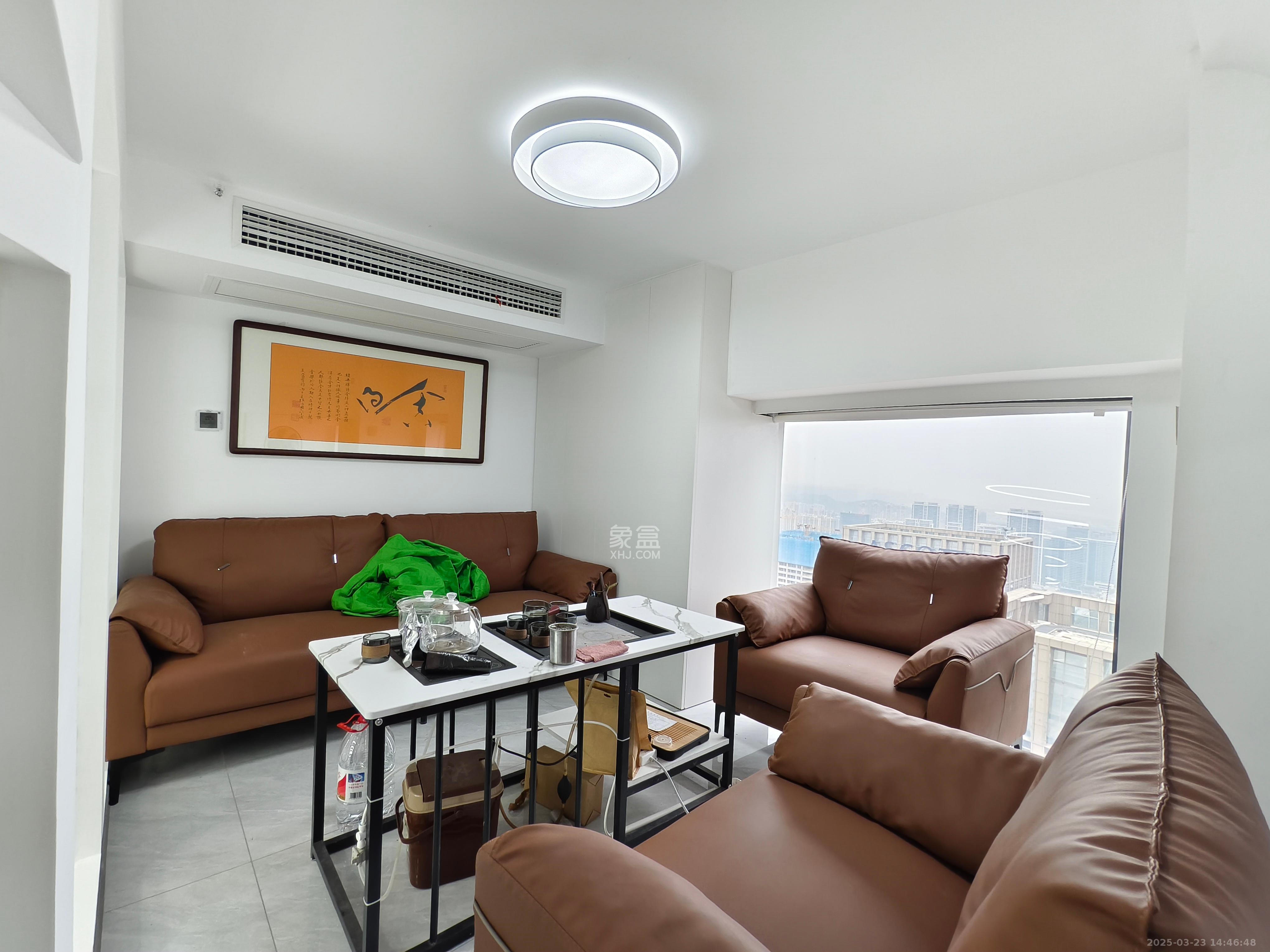 卓越中寰   39.76㎡      6500.0元/月