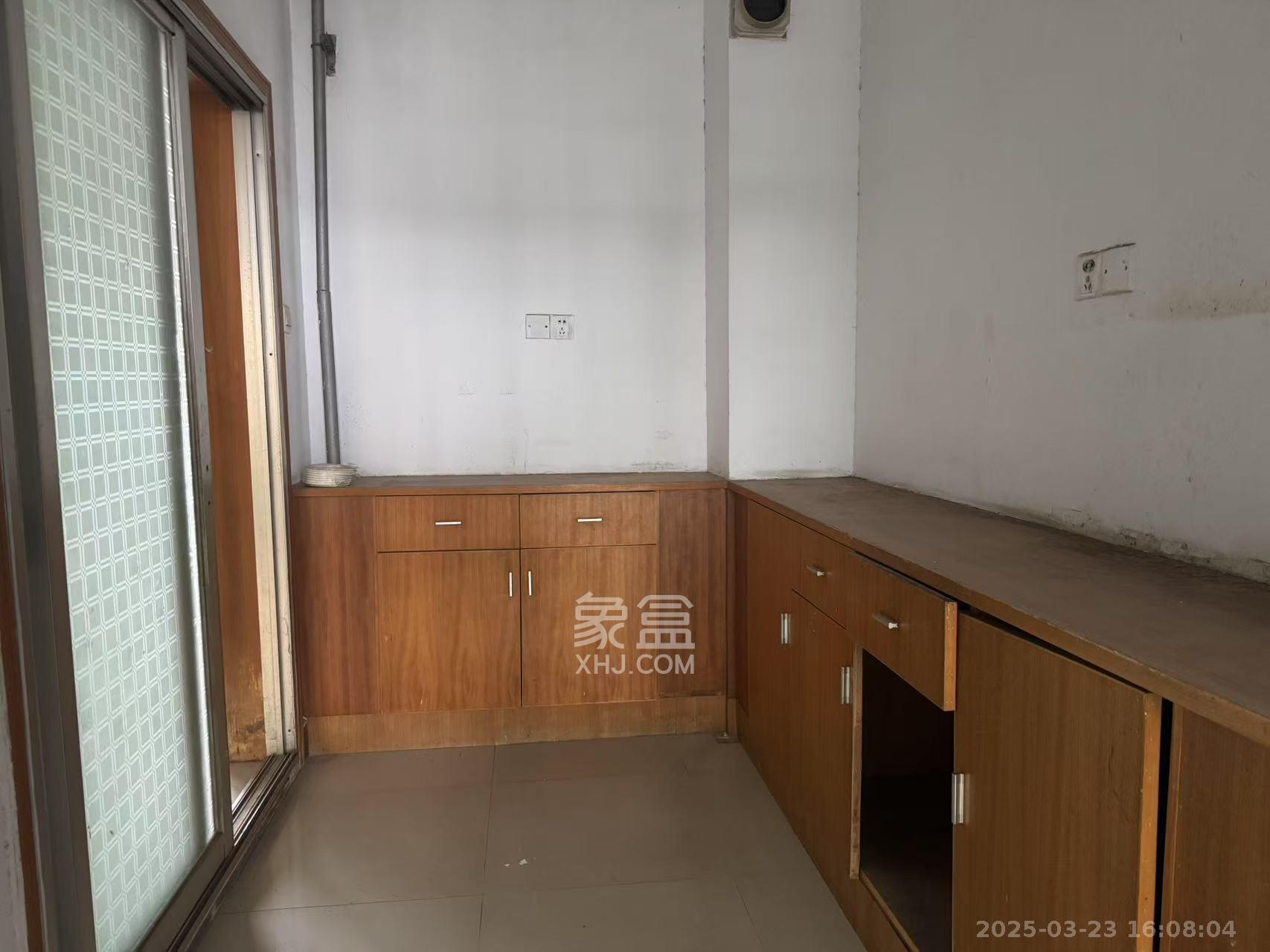 中江国际花城 3室2厅2卫 2000.0元/月 中江国际花城 3室2厅2卫 2000.0元/月室内图