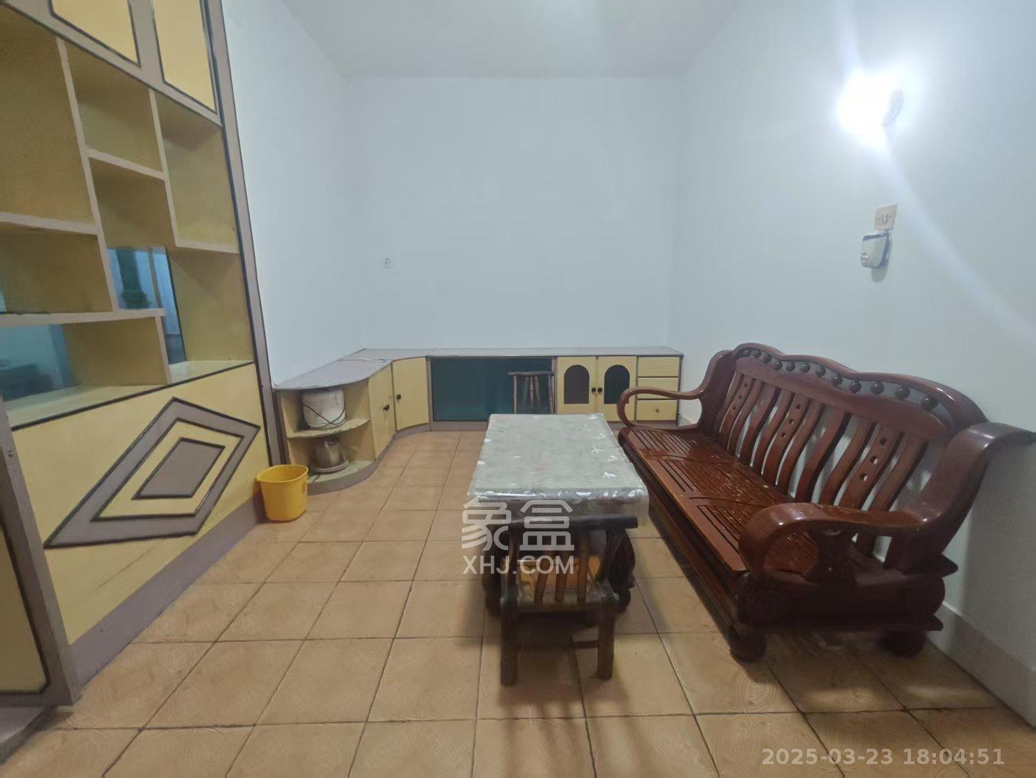 湖南省第六工程公司宿舍(扫把塘) 2室1厅1卫 1000.0元/月 湖南省第六工程公司宿舍(扫把塘) 2室1厅1卫 1000.0元/月室内图