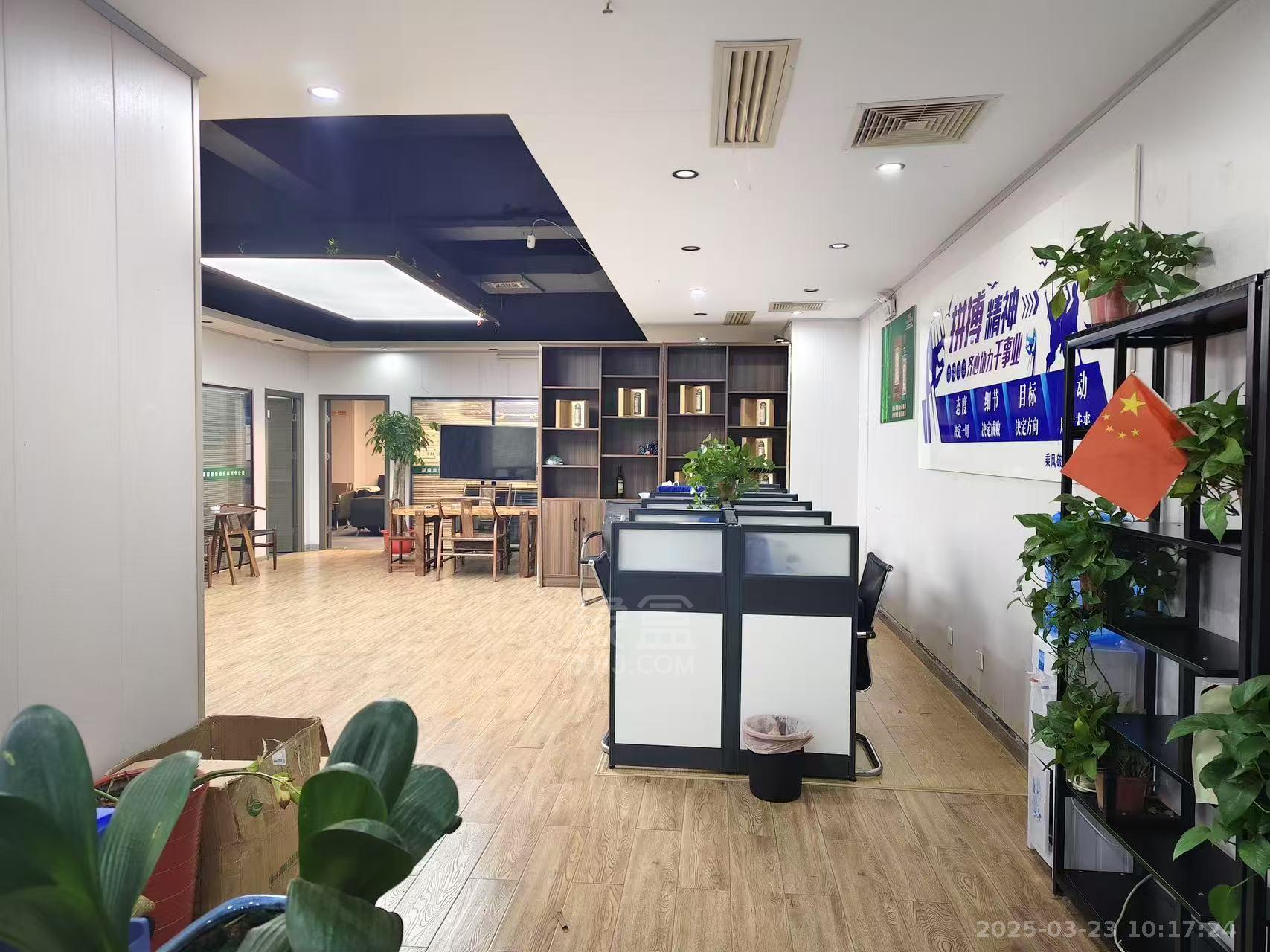 大汉希尔顿 1室0厅0卫 10000.0元/月 大汉希尔顿 1室0厅0卫 10000.0元/月室内图