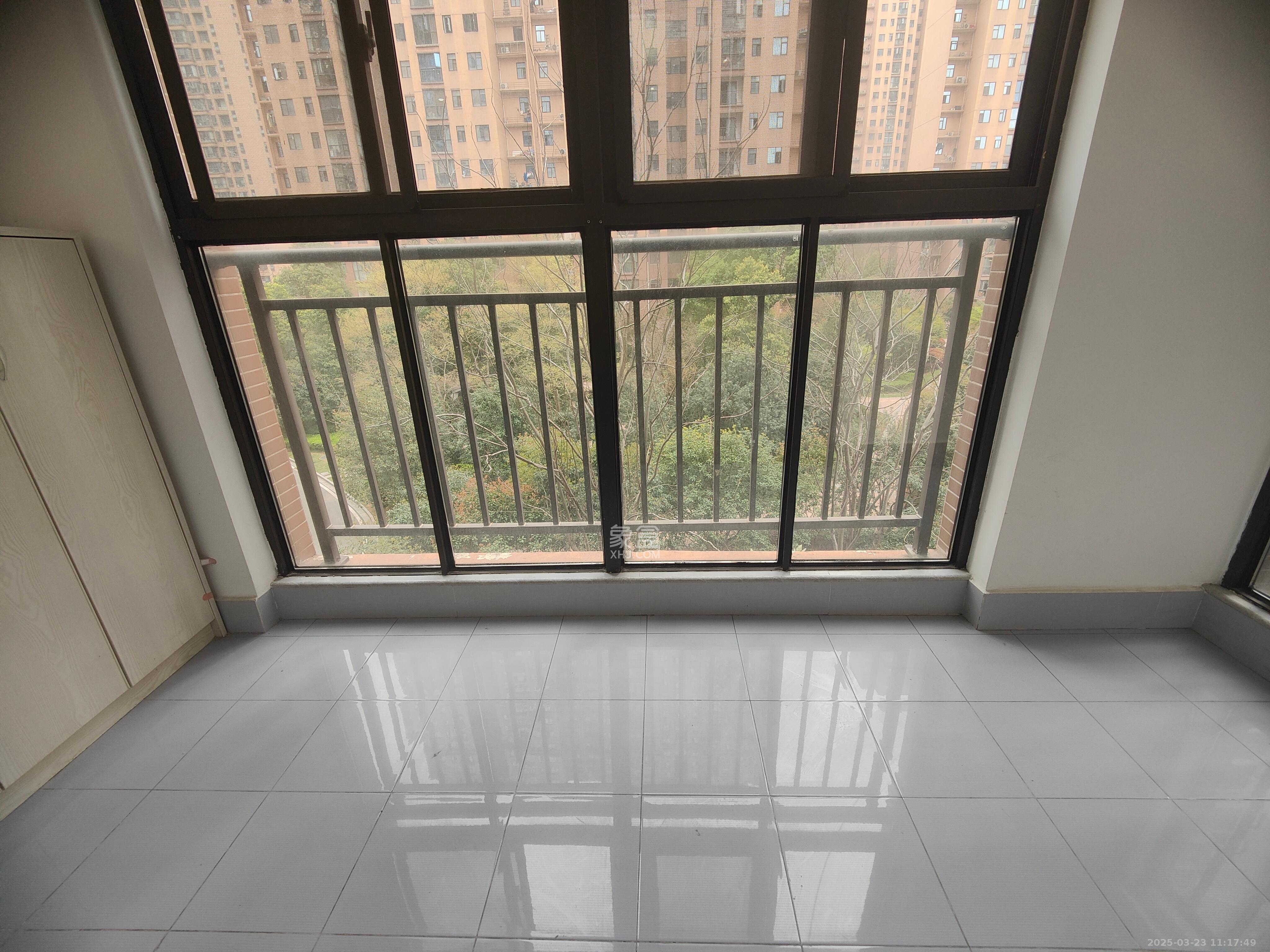 德润小区(丰升德润小区) 2室2厅1卫 2600.0元/月 德润小区(丰升德润小区) 2室2厅1卫 2600.0元/月室内图