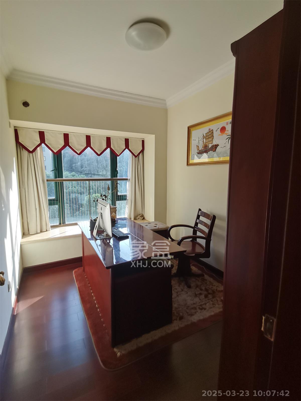 恒大城 4室2厅1卫 3000.0元/月 恒大城 4室2厅1卫 3000.0元/月室内图