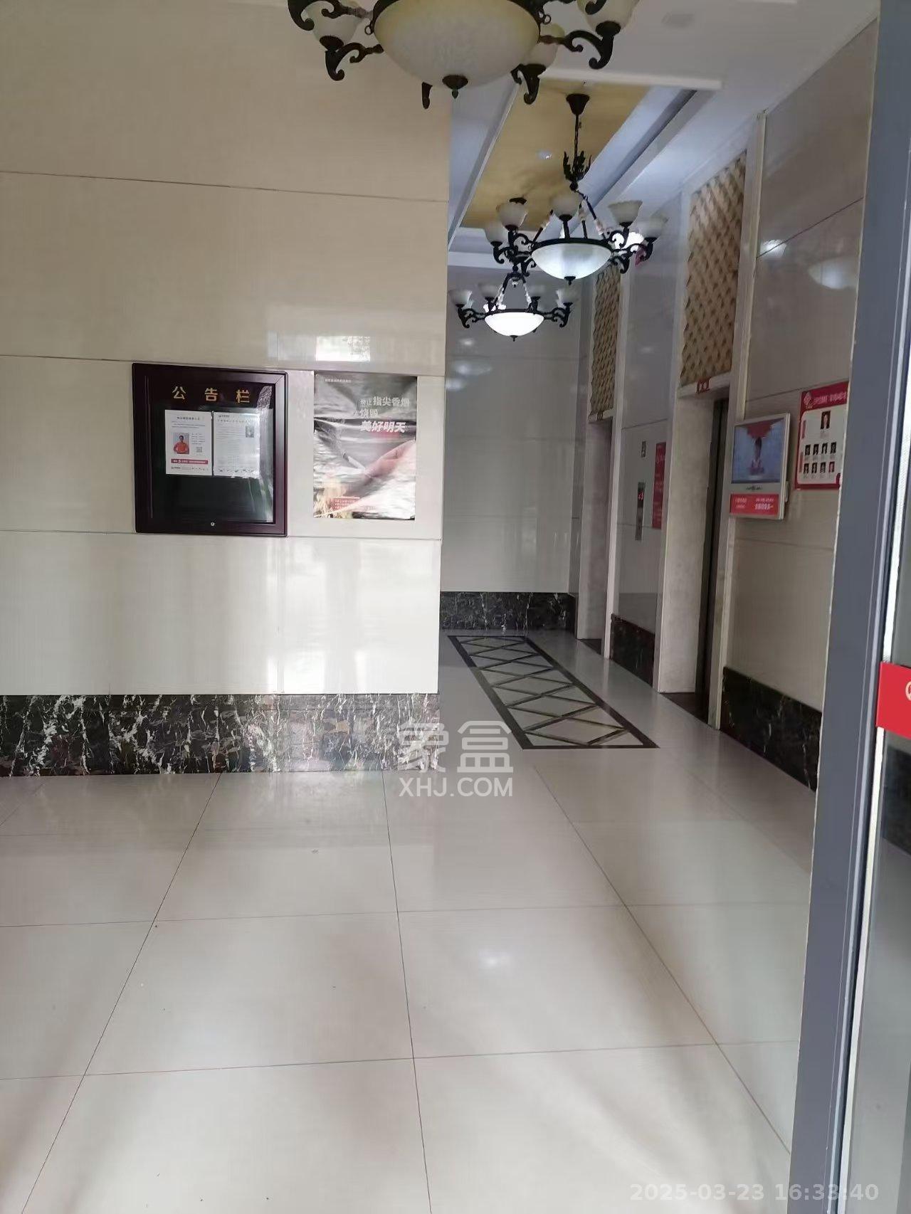 兰亭湾畔 1室1厅1卫 1100.0元/月 兰亭湾畔 1室1厅1卫 1100.0元/月室内图