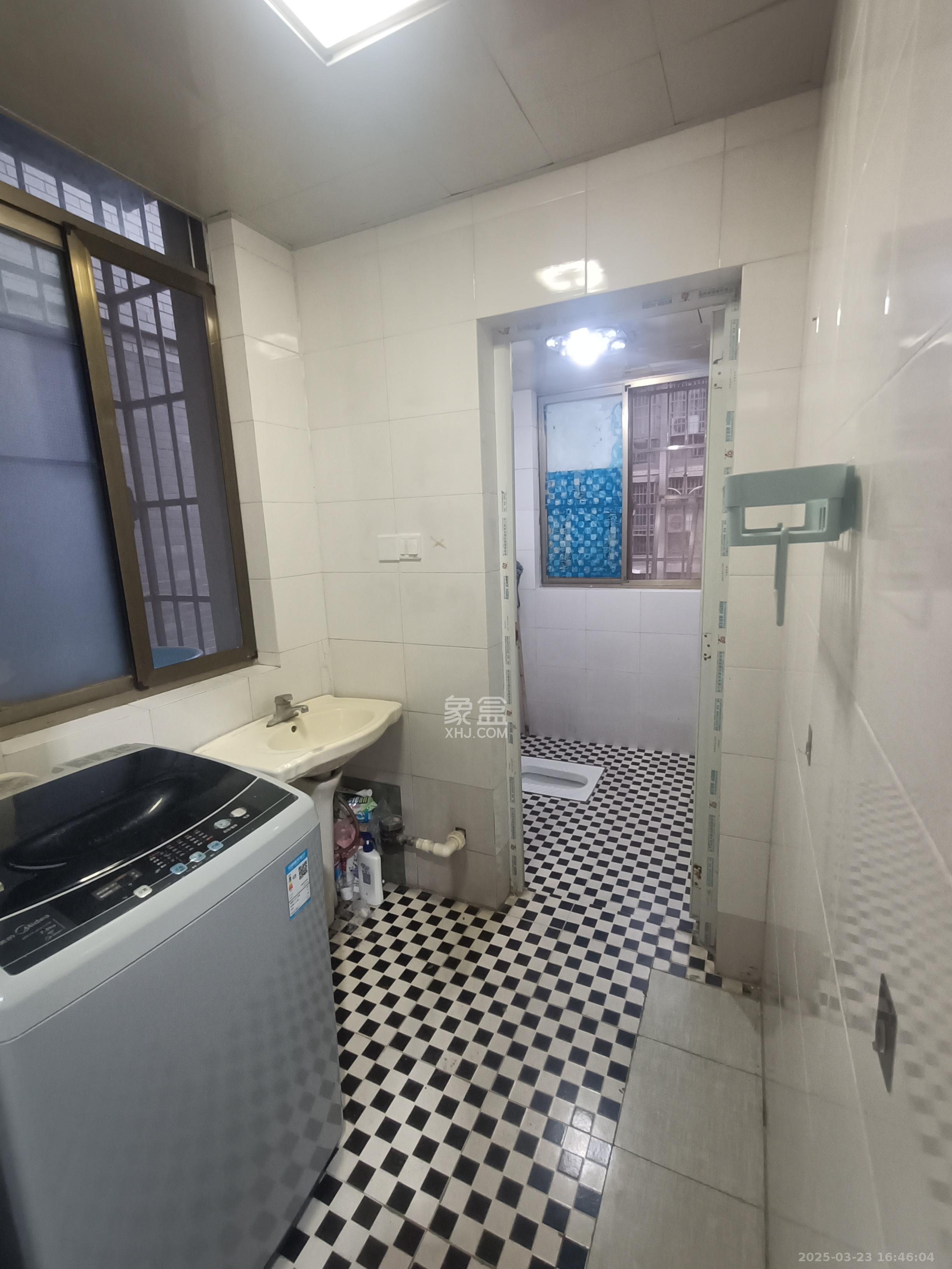 黄鹤小区3片  3室2厅1卫   1800.00元/月室内图