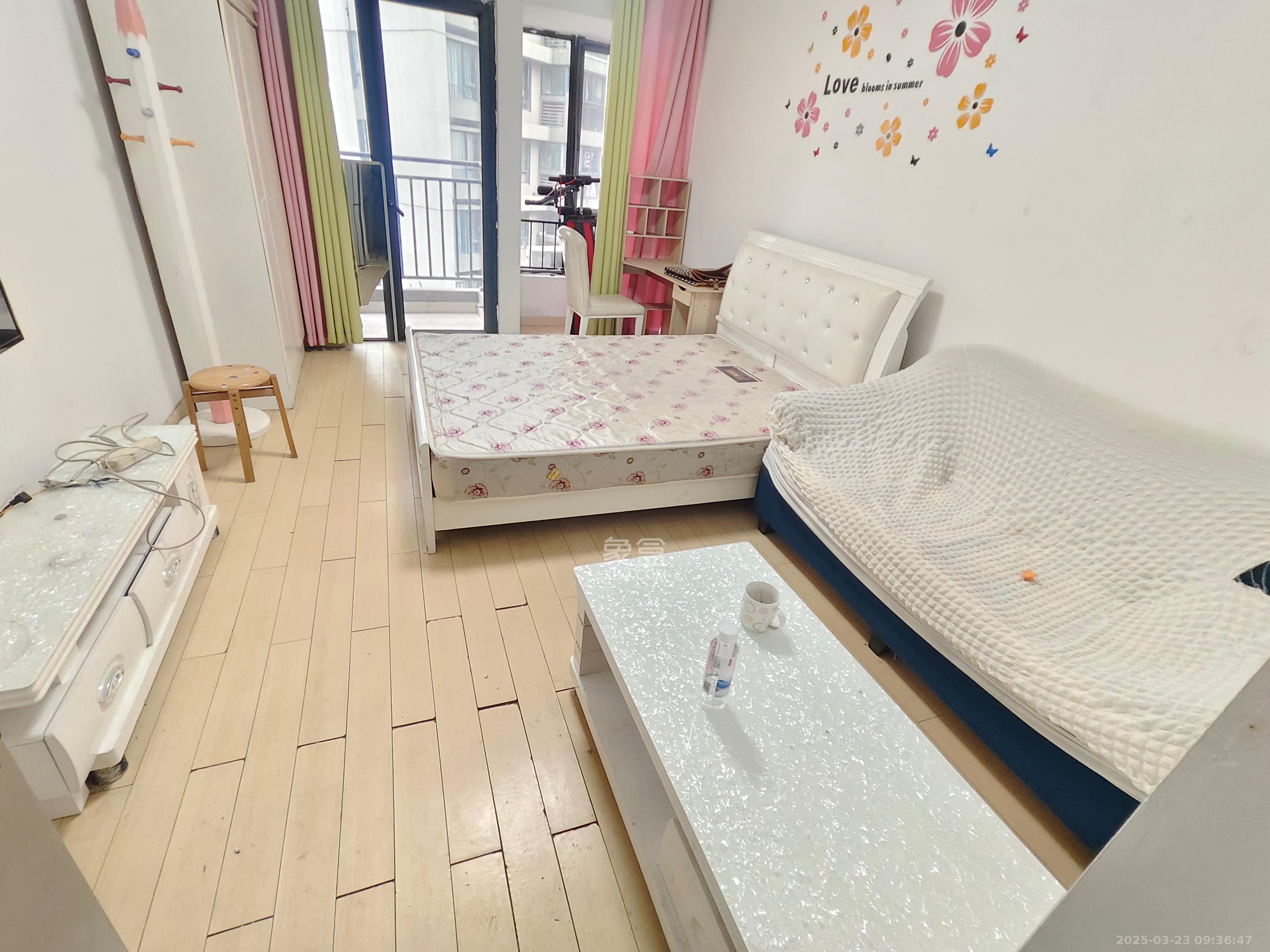 万科城市花园  1室1厅1卫   1350.00元/月户型图