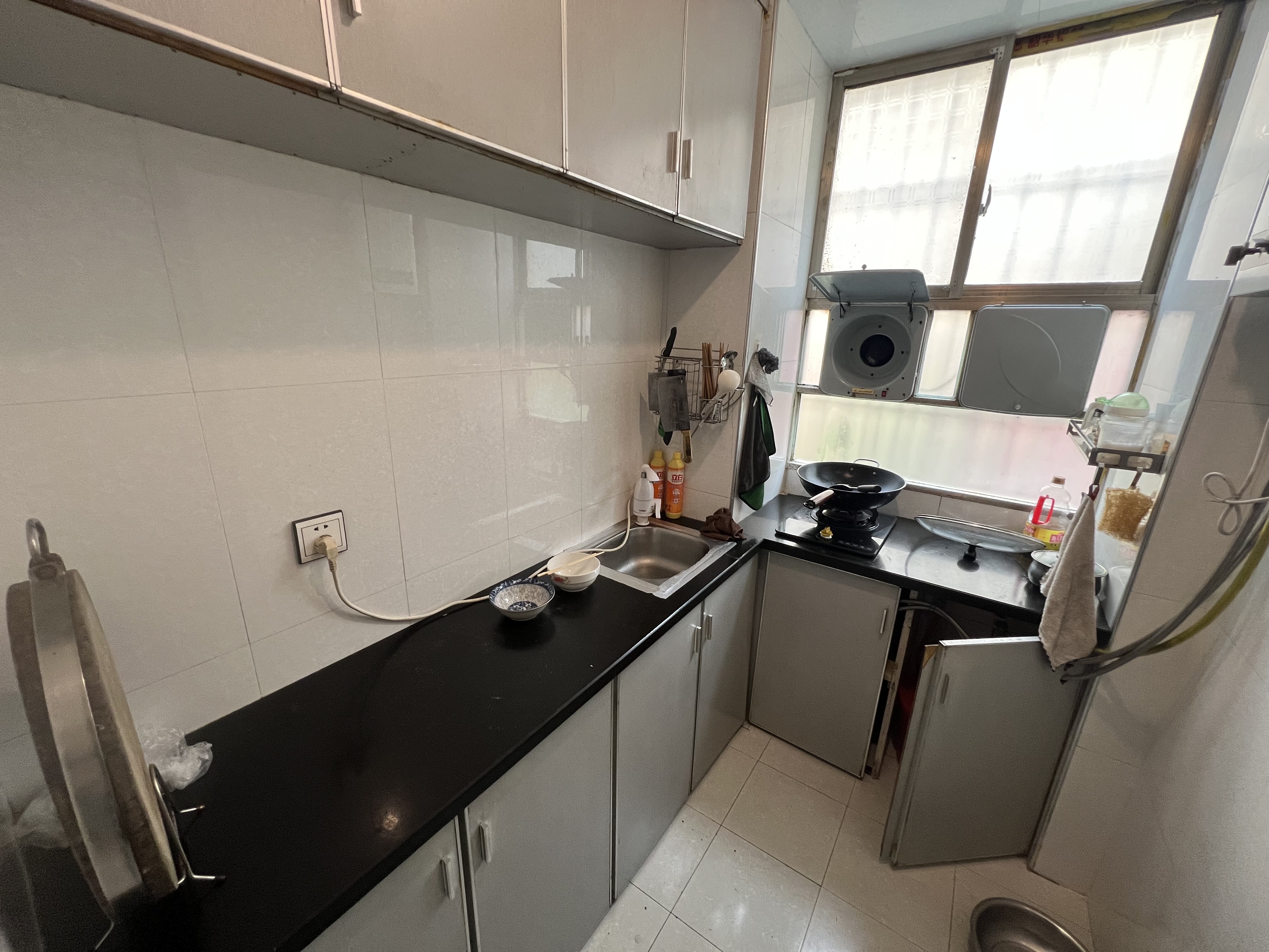 水泥厂家属区(蒸湘区) 1室0厅0卫 1200.0元/月 水泥厂家属区(蒸湘区) 1室0厅0卫 1200.0元/月室内图