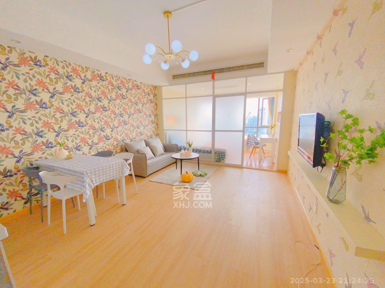 摩天一号 1室1厅1卫 2700.0元/月 摩天一号 1室1厅1卫 2700.0元/月室内图