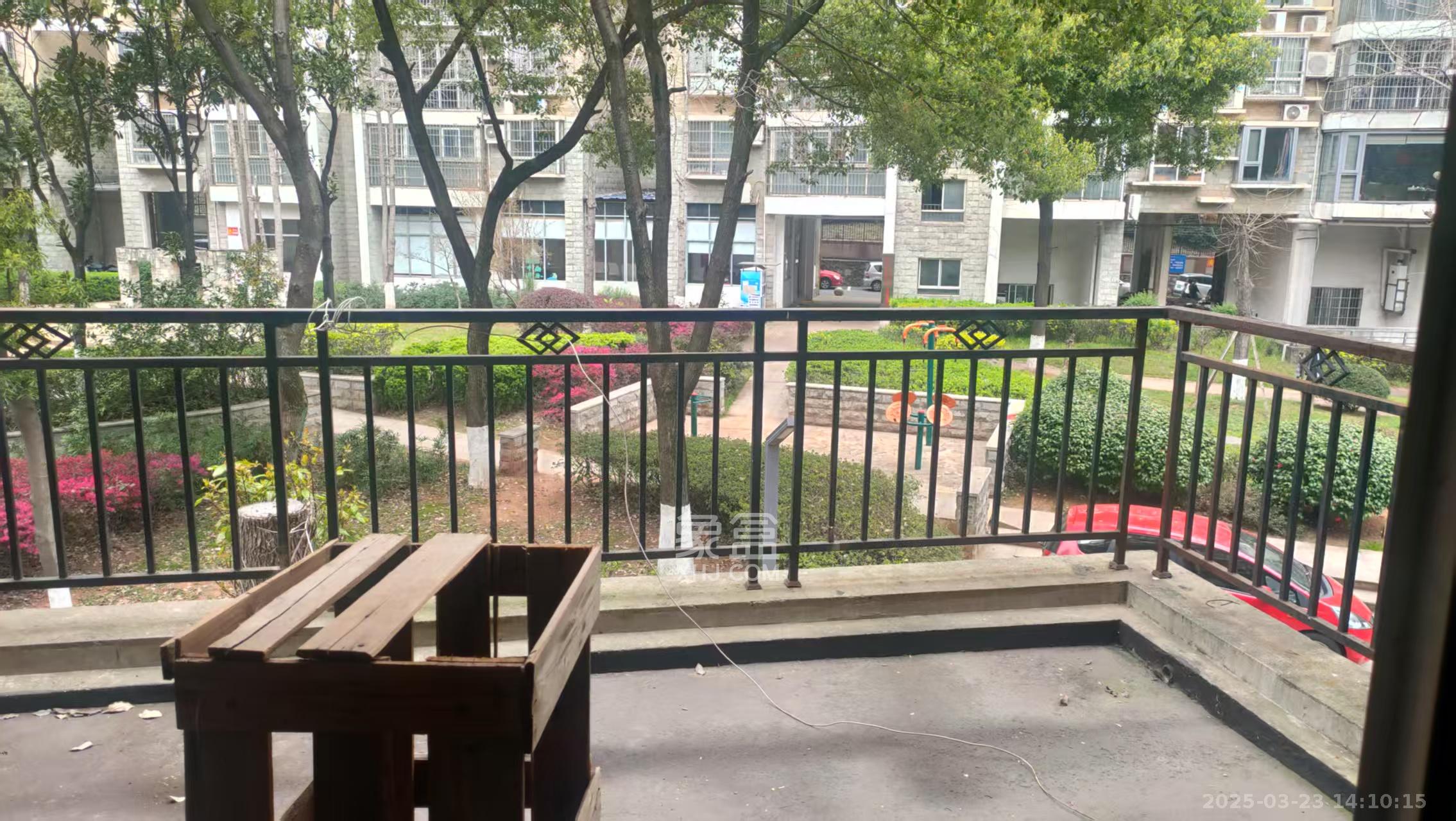 幸福里(幸福里一期) 4室2厅2卫 2000.0元/月 幸福里(幸福里一期) 4室2厅2卫 2000.0元/月室内图