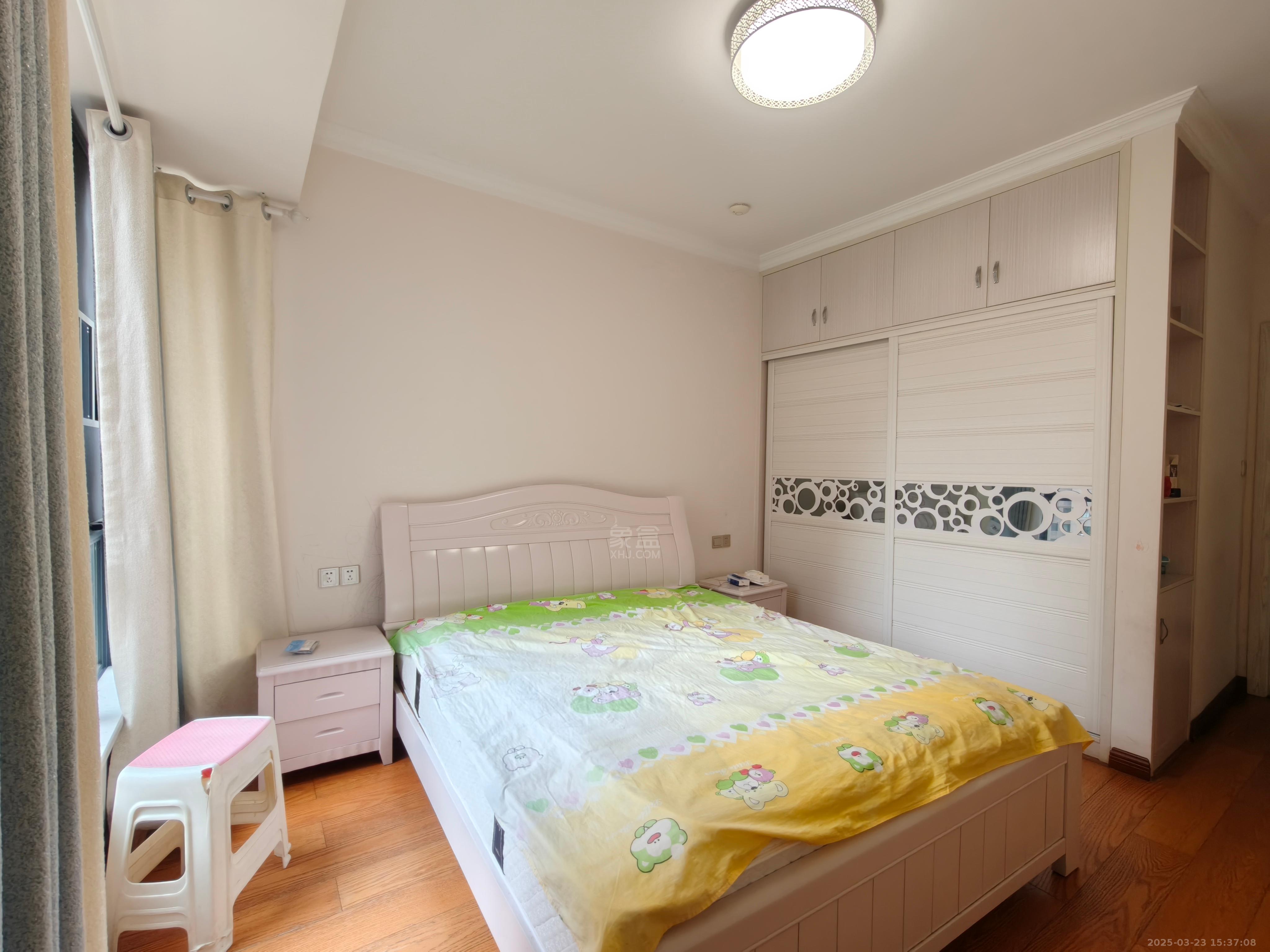 湘银星城 3室2厅2卫 2100.0元/月 湘银星城 3室2厅2卫 2100.0元/月室内图