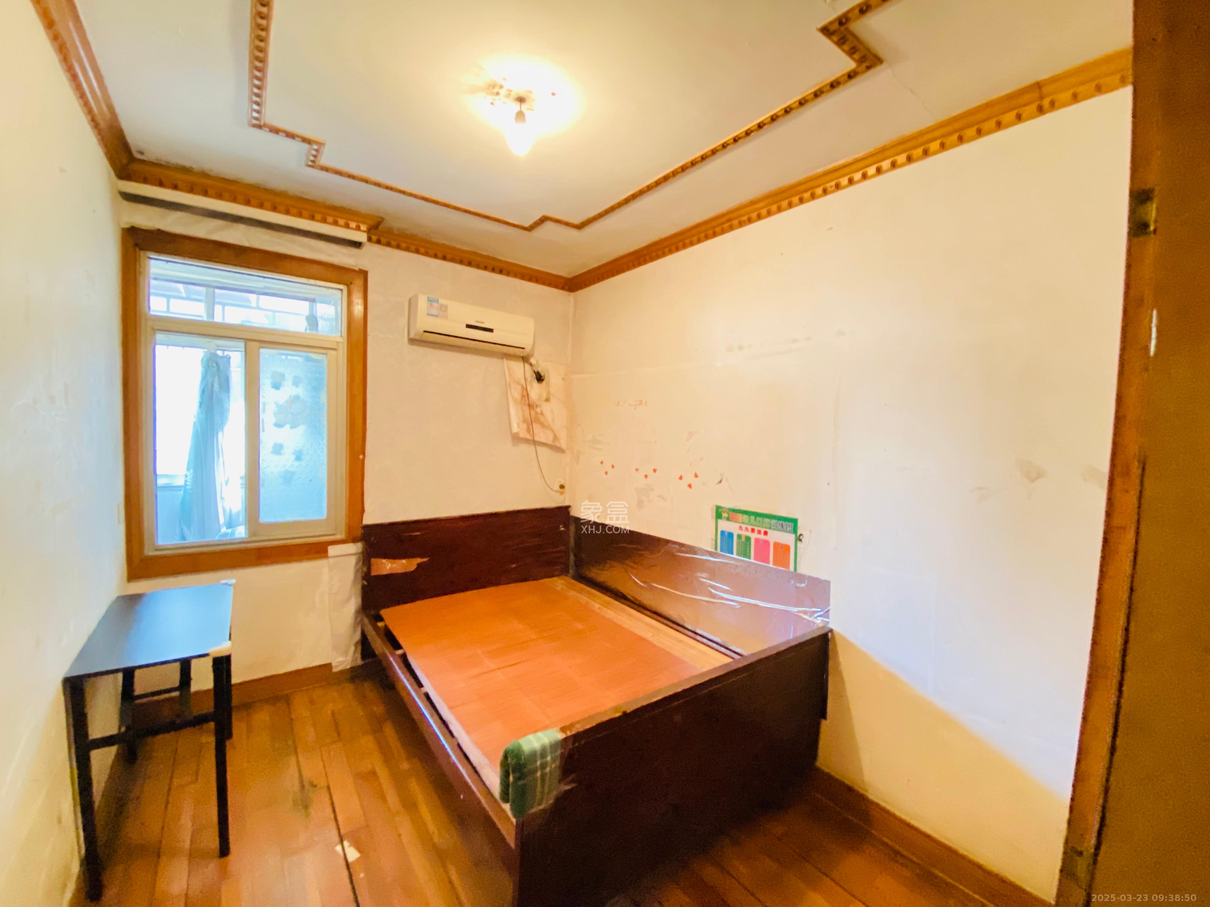 西湖新村  2室2厅1卫   2200.00元/月室内图