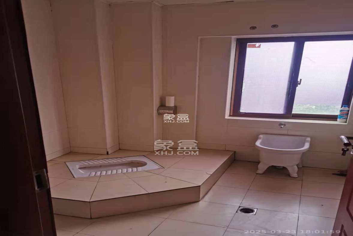 兰卡威国际 1室1厅1卫 1600.0元/月 兰卡威国际 1室1厅1卫 1600.0元/月室内图