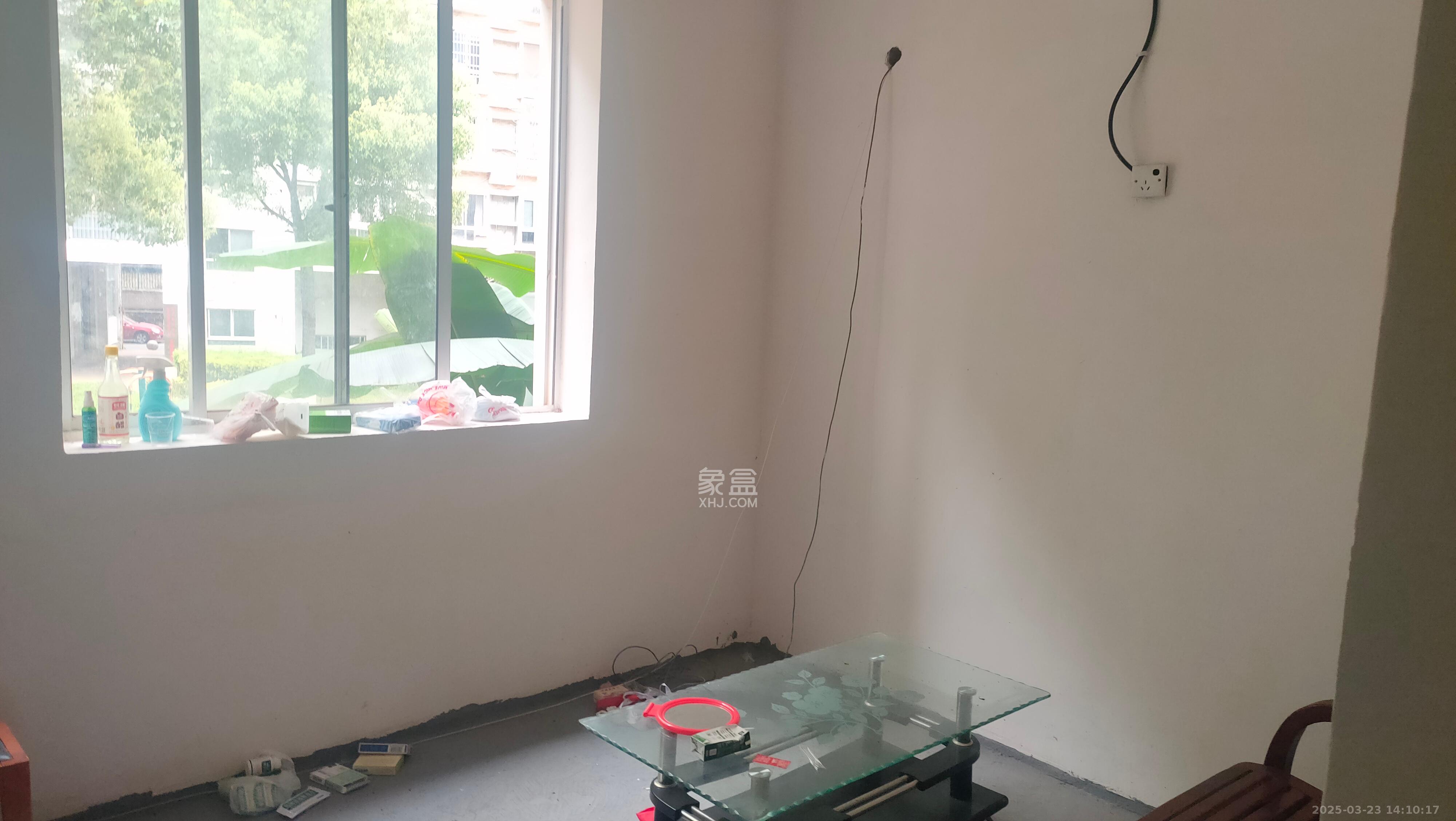 幸福里(幸福里一期) 4室2厅2卫 2000.0元/月 幸福里(幸福里一期) 4室2厅2卫 2000.0元/月室内图