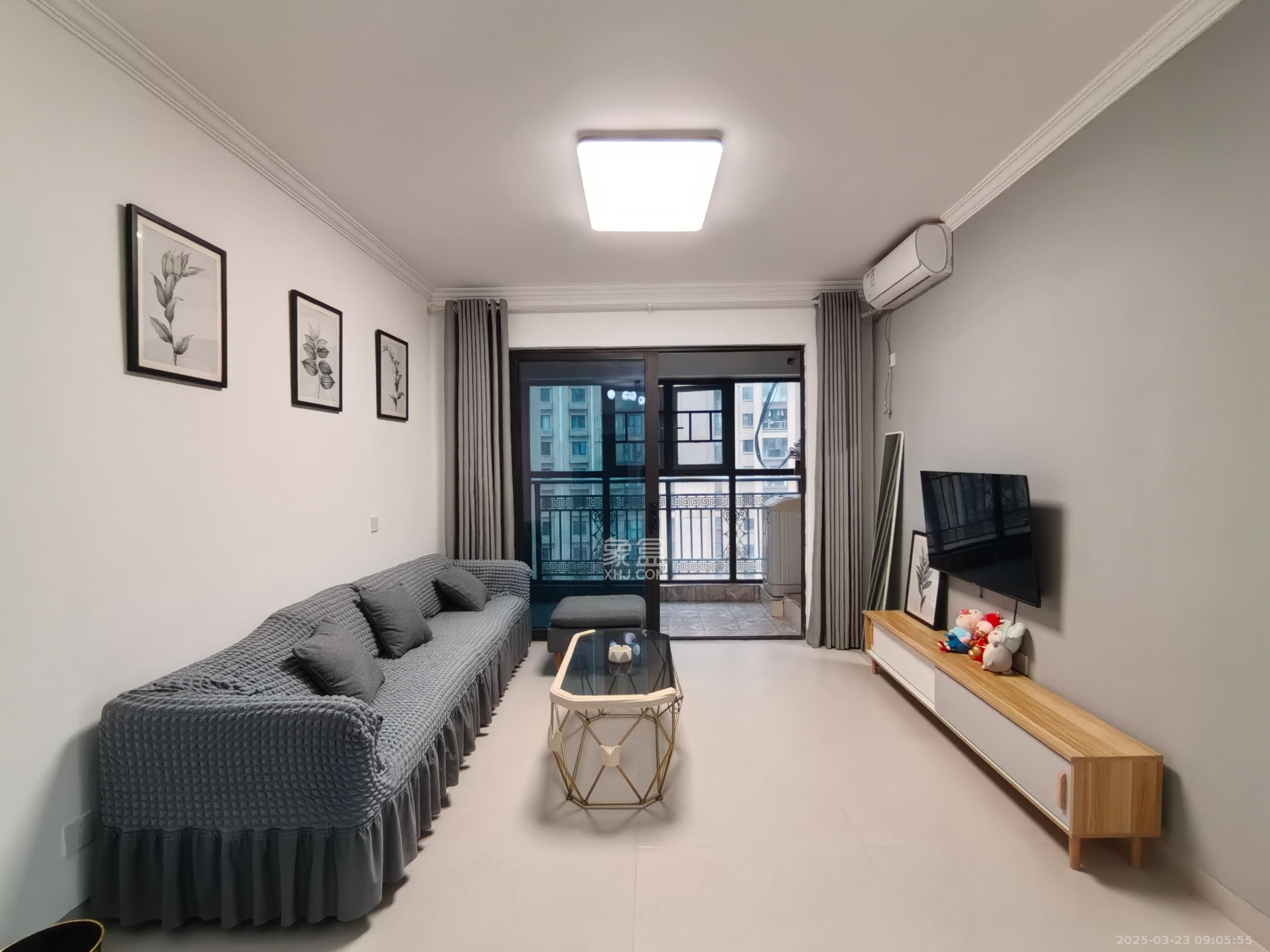 上园商住小区  3室2厅2卫   2750.00元/月