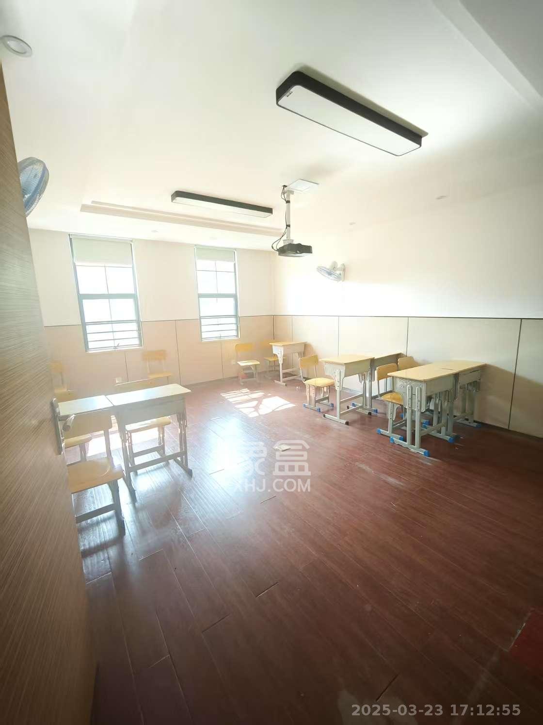 保利城（中航城国际社区、郡原美村）   85.76㎡      17000.0元/月室内图