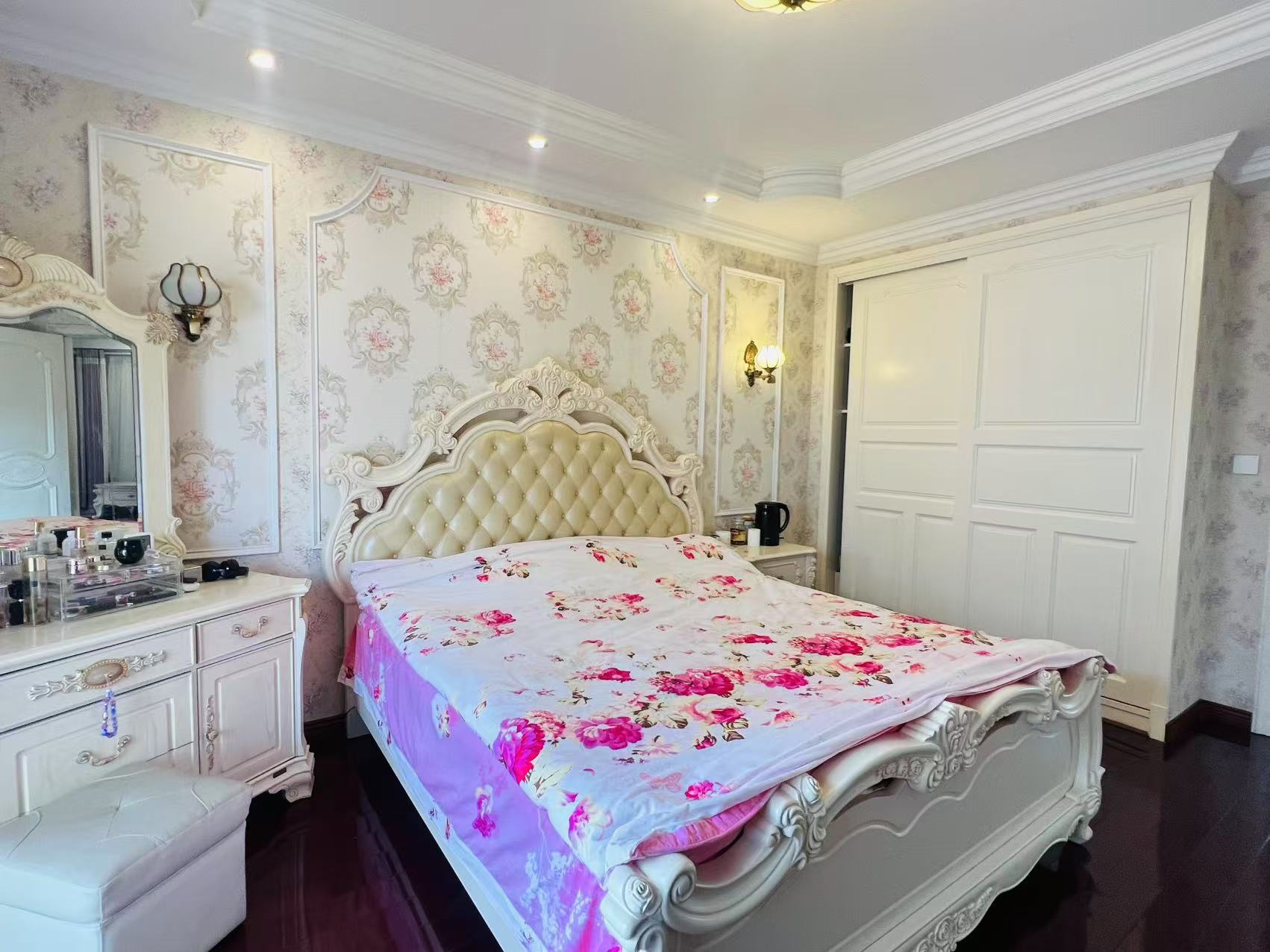 碧桂园 5室4厅3卫 308.0万 碧桂园 5室4厅3卫 308.0万室内图