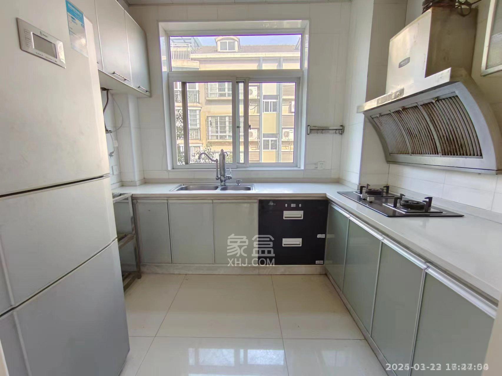 珠江丽园 3室2厅2卫 1800.0元/月 珠江丽园 3室2厅2卫 1800.0元/月室内图