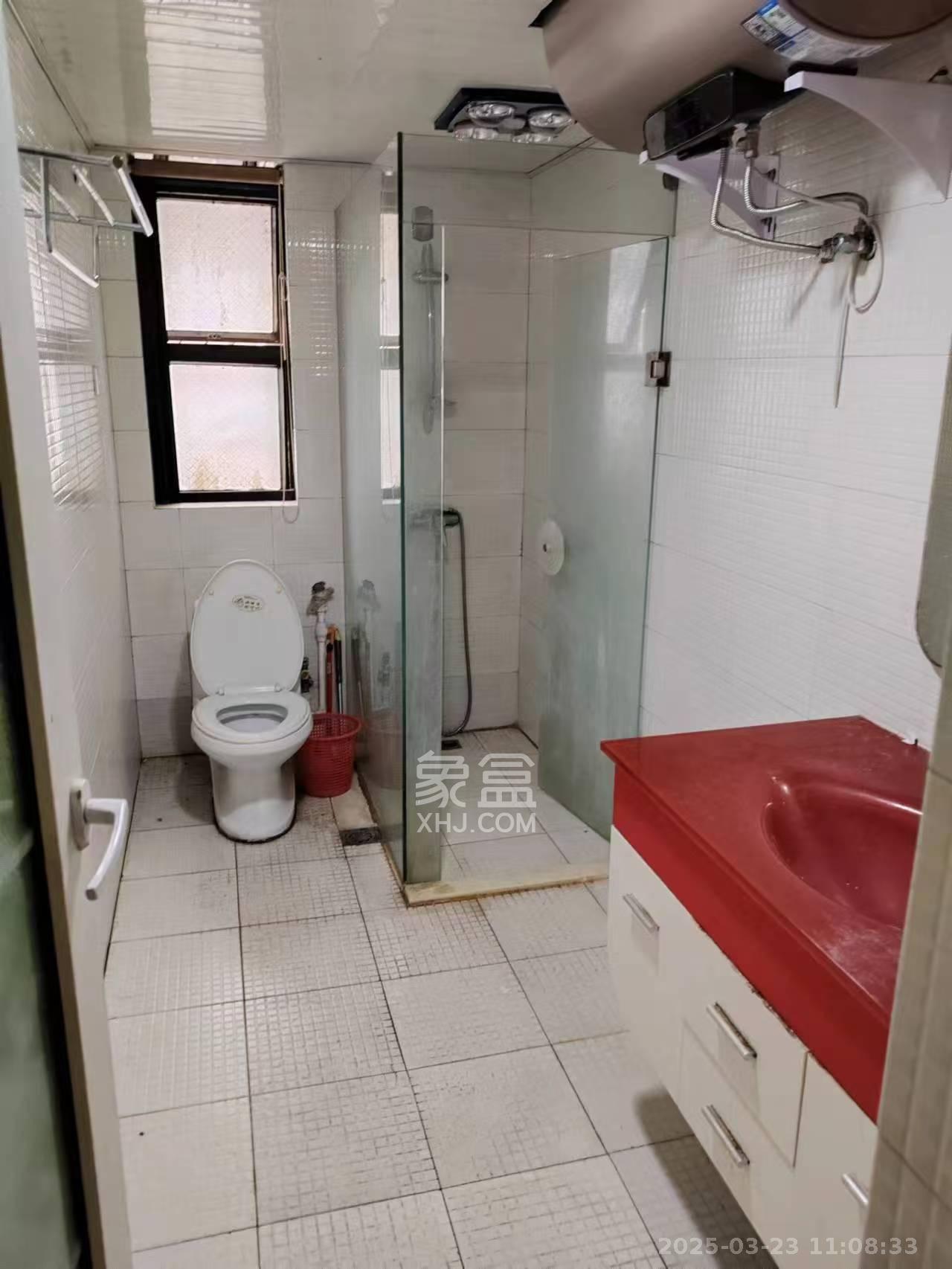 新富城  4室2厅2卫   3500.00元/月室内图