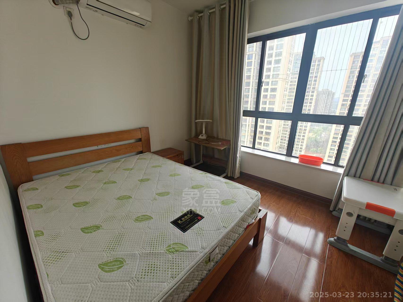 佳兆业金域天下二期 3室2厅2卫 2000.0元/月 佳兆业金域天下二期 3室2厅2卫 2000.0元/月室内图