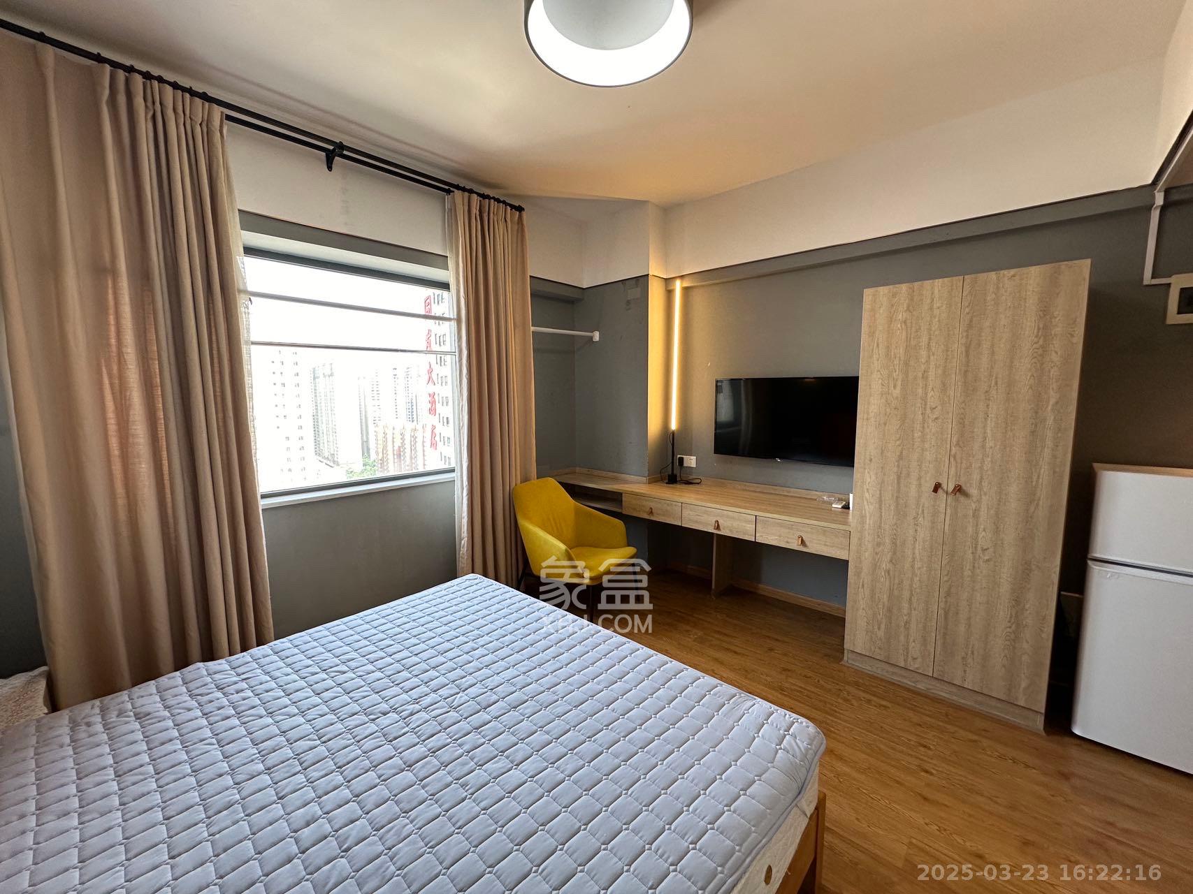 众东国际 1室0厅0卫 1800.0元/月 众东国际 1室0厅0卫 1800.0元/月室内图